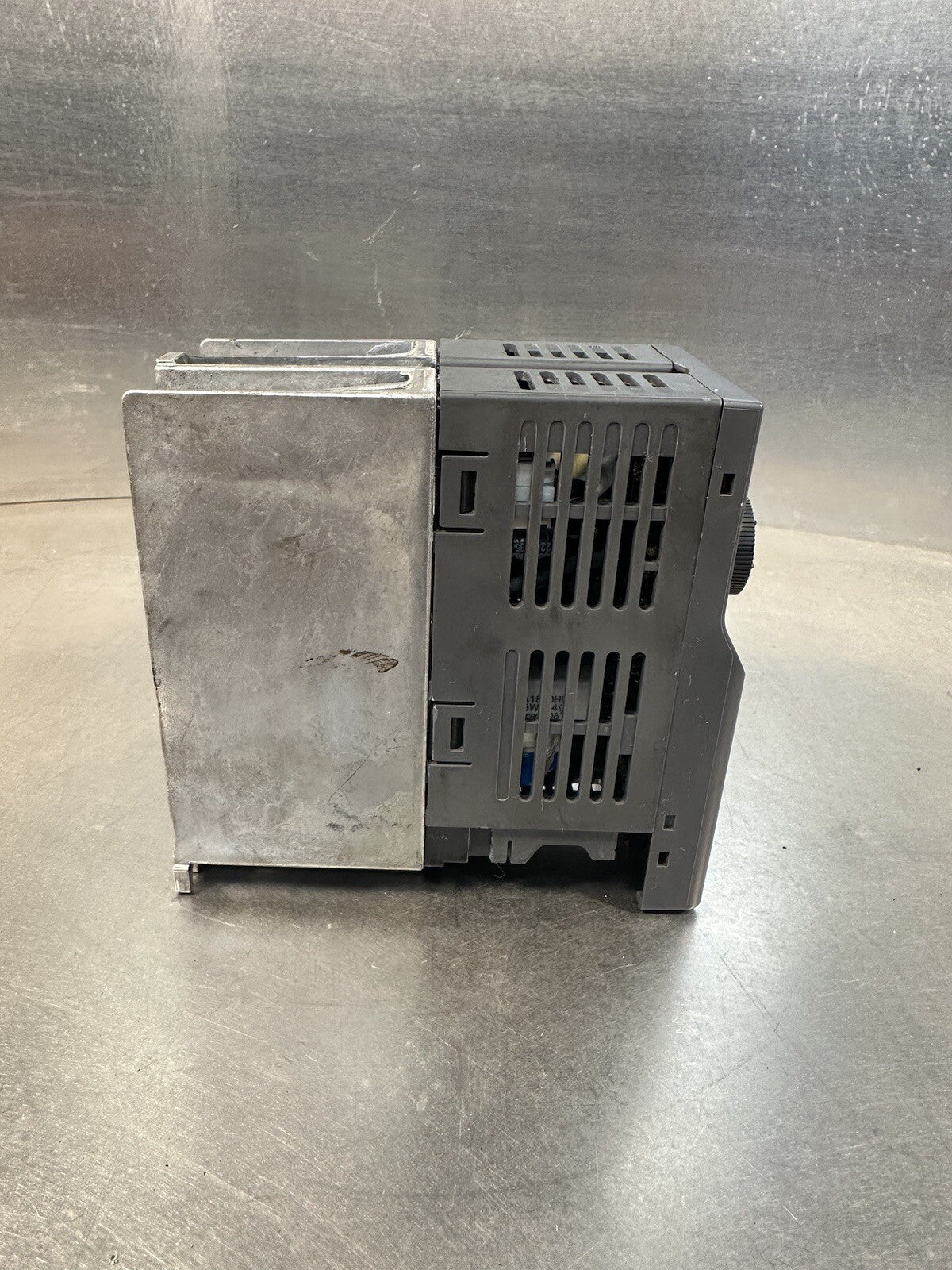 Mitsubishi FR-D720-042-N6 Compact Size Inverter-NIB - (BIN-1.5.1)