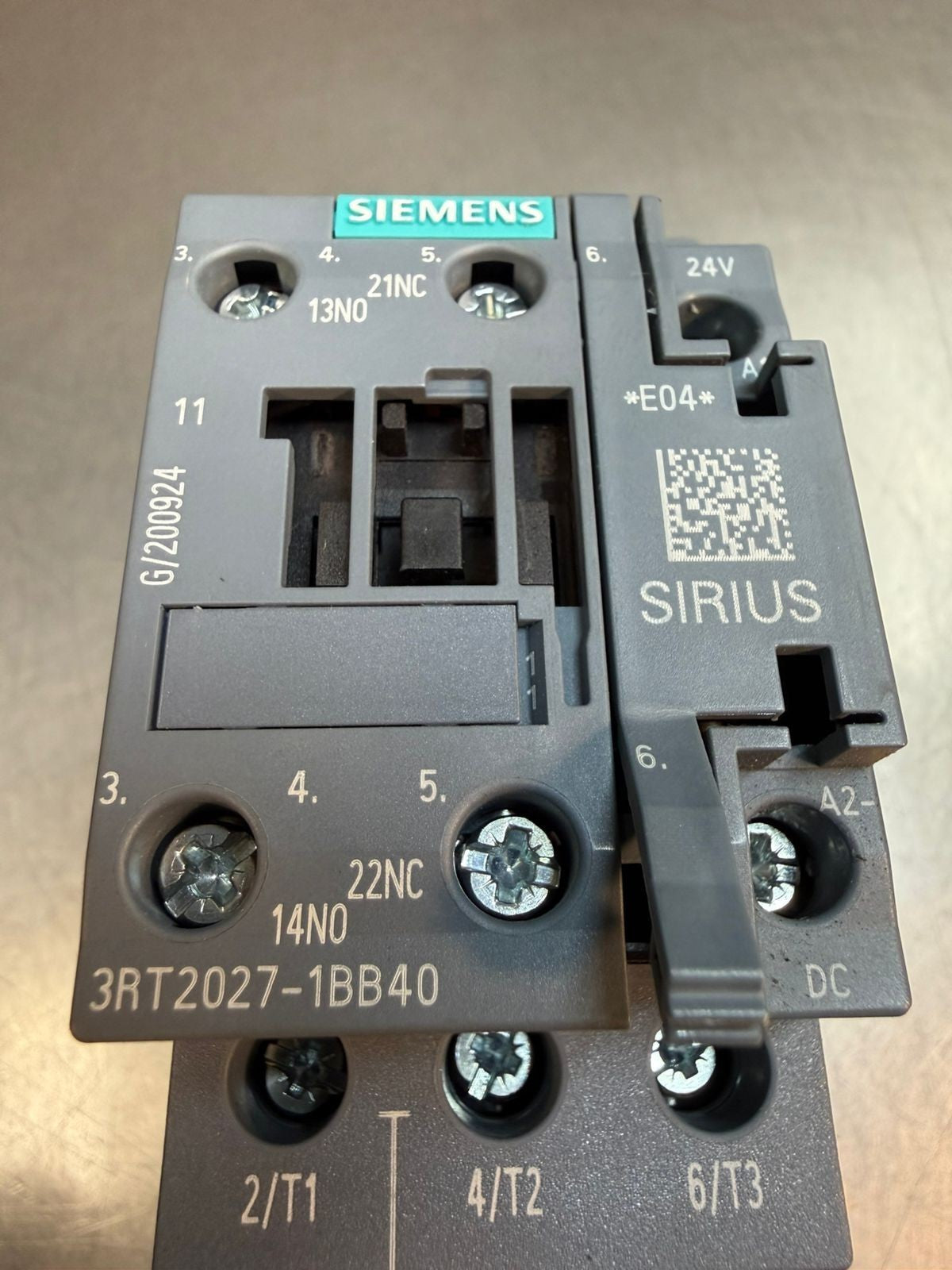 Siemens 3RT2027-1BB40 Sirius Power Contactor Motor Control        (7.4.2)