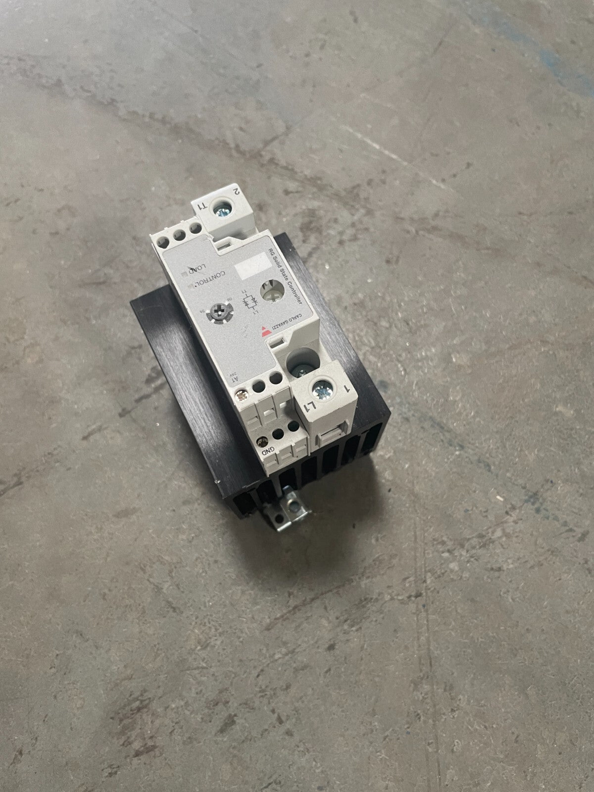 CARLO GAVAZZI Solid State Relay  RGC1P60K62ED  @1E