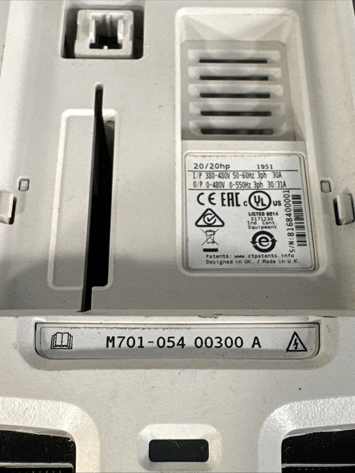 Emerson Control Techniques M701-054 00300 A 20HP    (5.5.4)