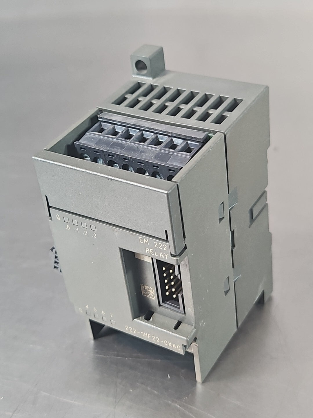 Siemens 6ES7 222 1HF22-0XA0 EM222 Digital Output Relay Module.          (BIN743)