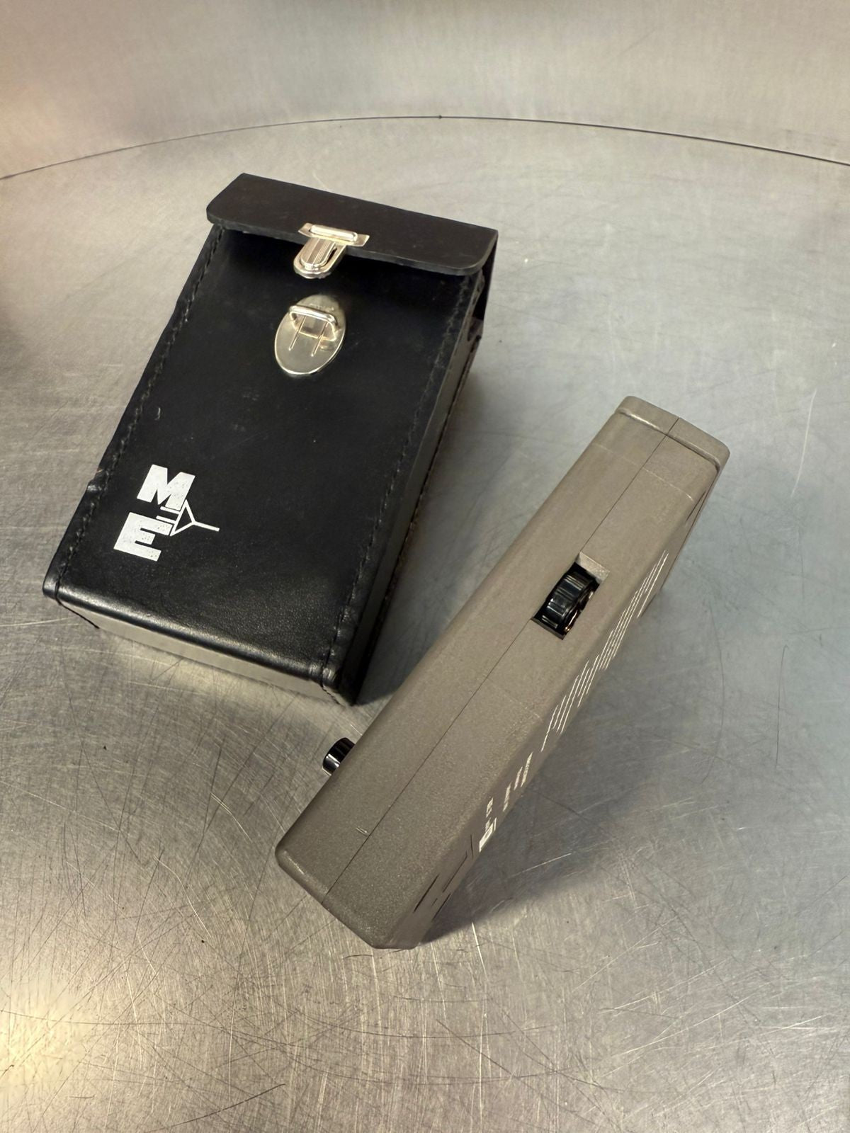 Monroe Electronics Model: 255 Digital Stat-Arc Electrostatic F.    (7.3.4)