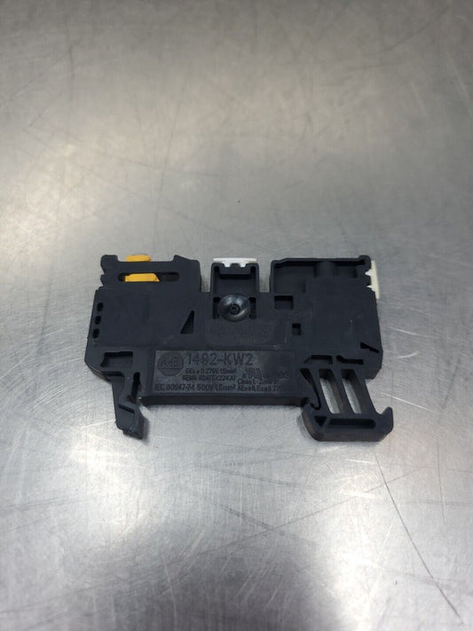 ALLEN BRADLEY 1492-KW2 300V Connector Module, Black.                       4B-43