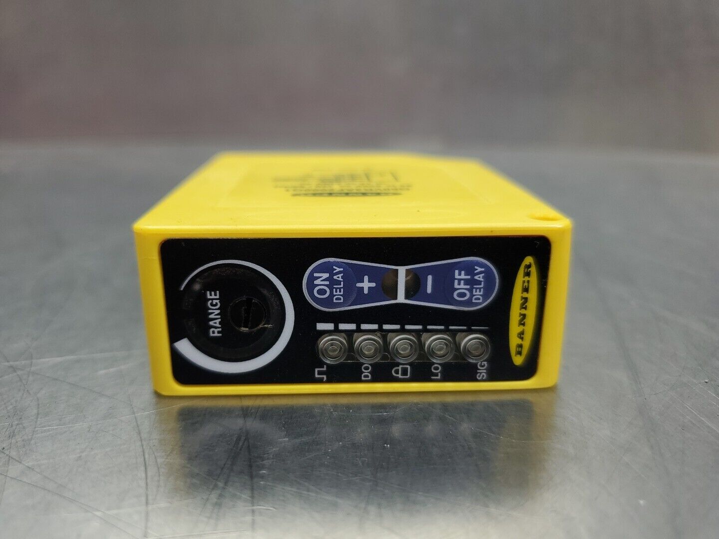 BANNER Q60VR3AF2000Q1 (24-250VAC) Sensor Module.                           5E-18