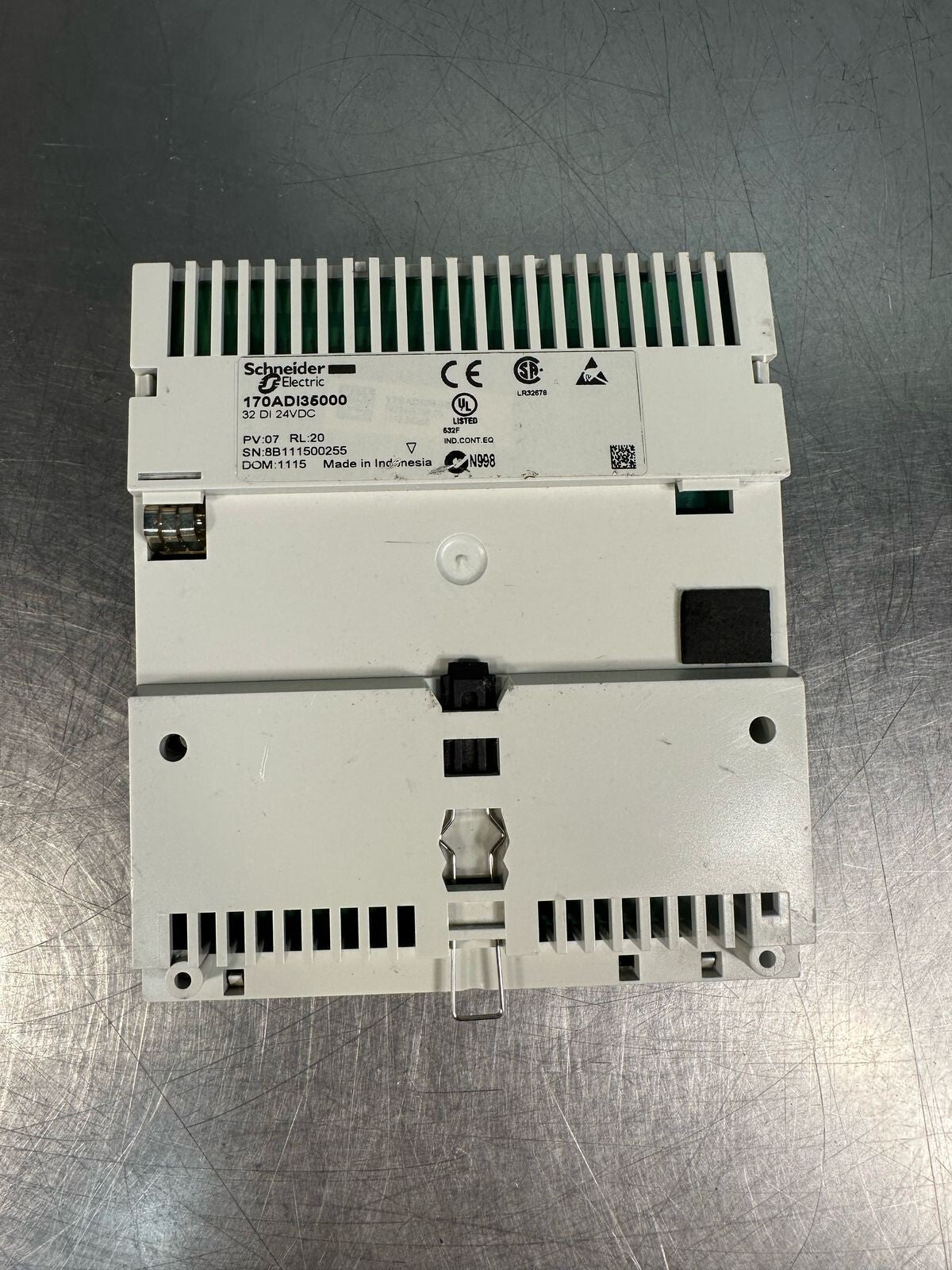Schneider 170ADI35000 DIGITAL INPUT BASE, 32 PT, 24VDC (7.2.1)