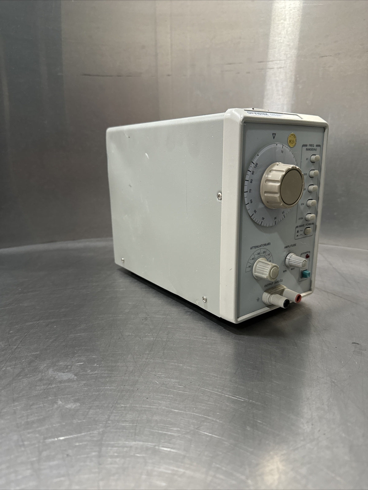 GAG-810 600Ω Audio Generator @2D