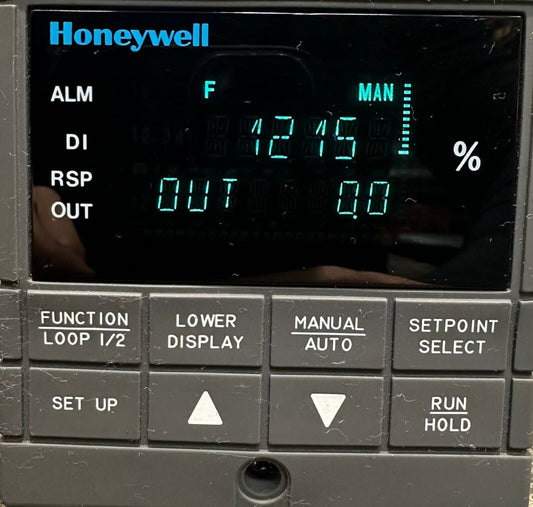  Honeywell UDC3300 DC330E    DC330E-AA-1D0-21-0A00D0-00-0             (7.4.1)