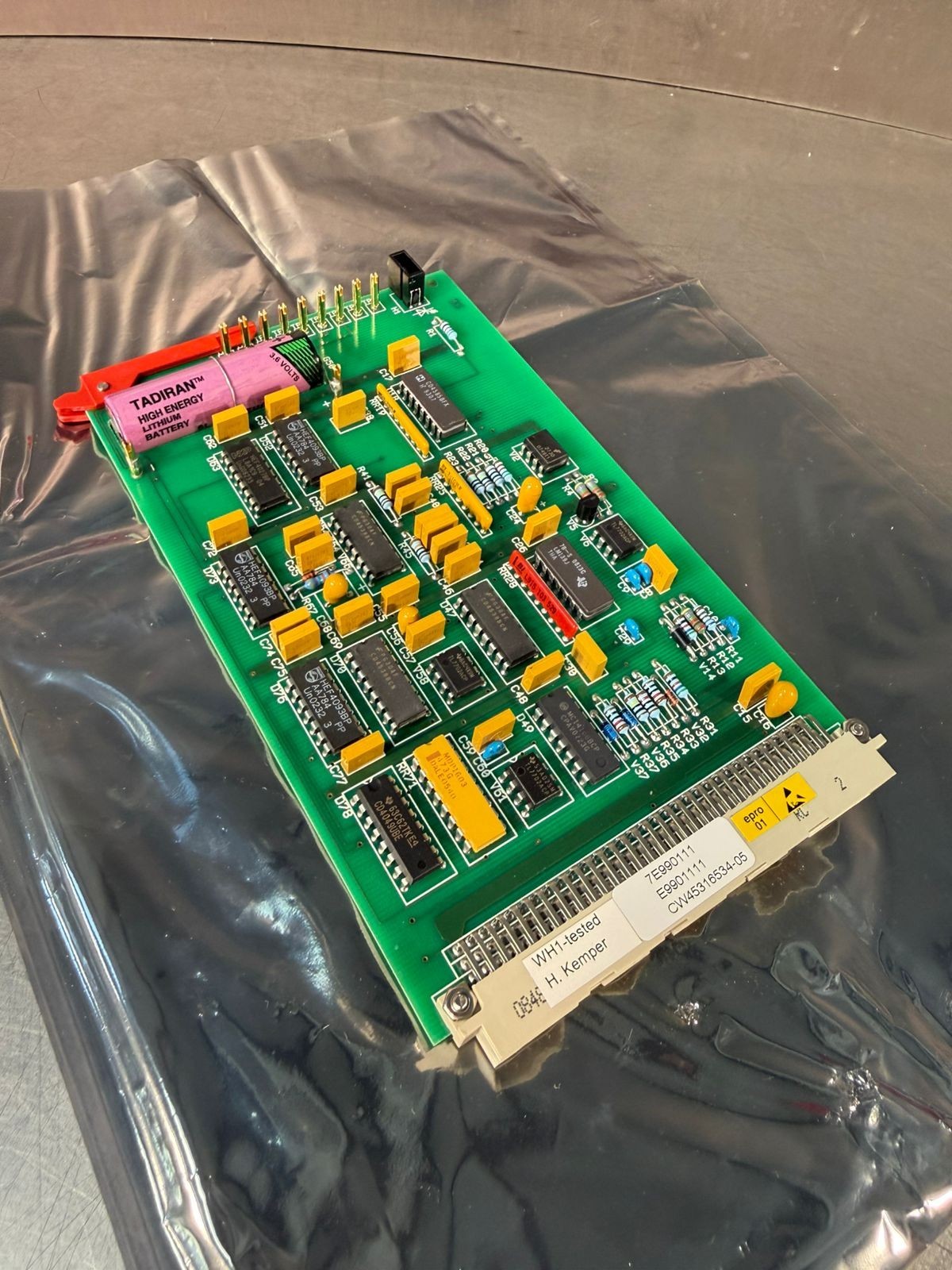 Board 70330238 / 7E990111 / CW45316534-05  E9901111                (1.5.5)