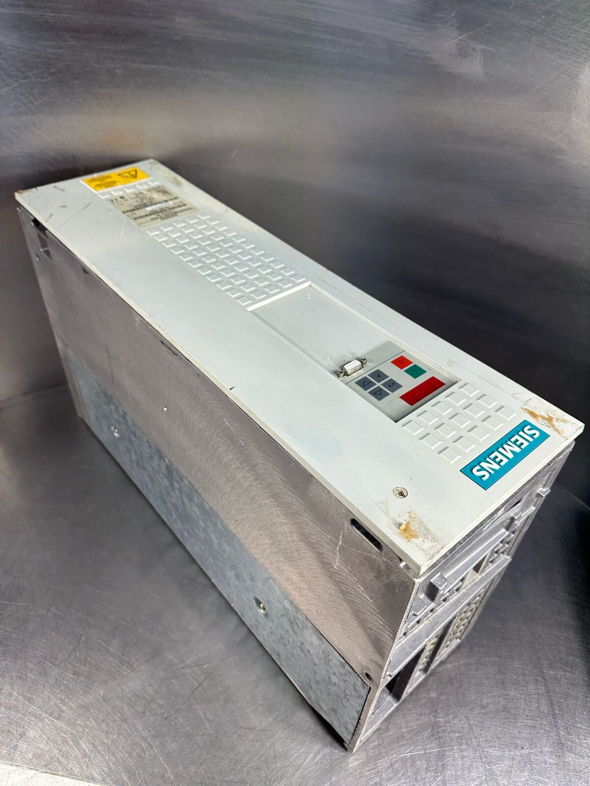 Siemens 6SE7022-6EC51 6SE70226EC51 AC Drive             (8.5.4)