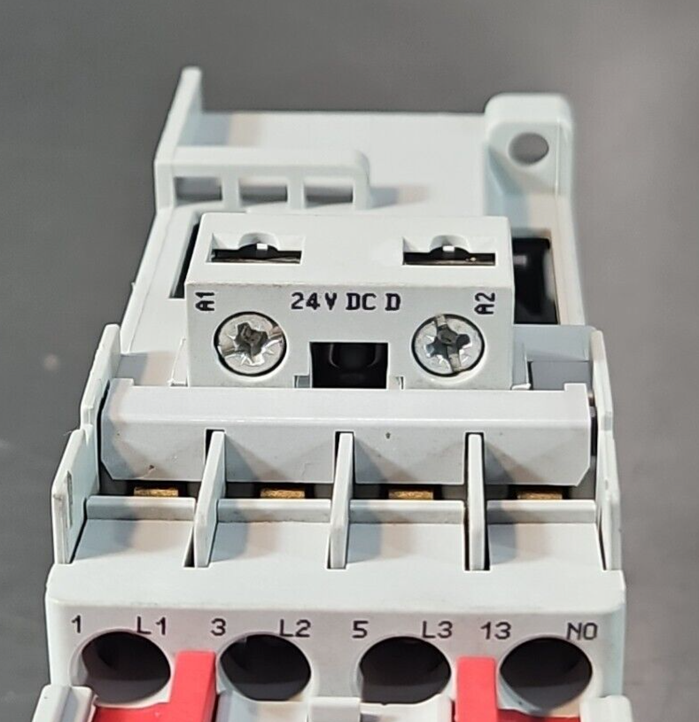 Allen Bradley 100S-C09DJ14BC Ser A Safety Contactor Assy                  loc4D3