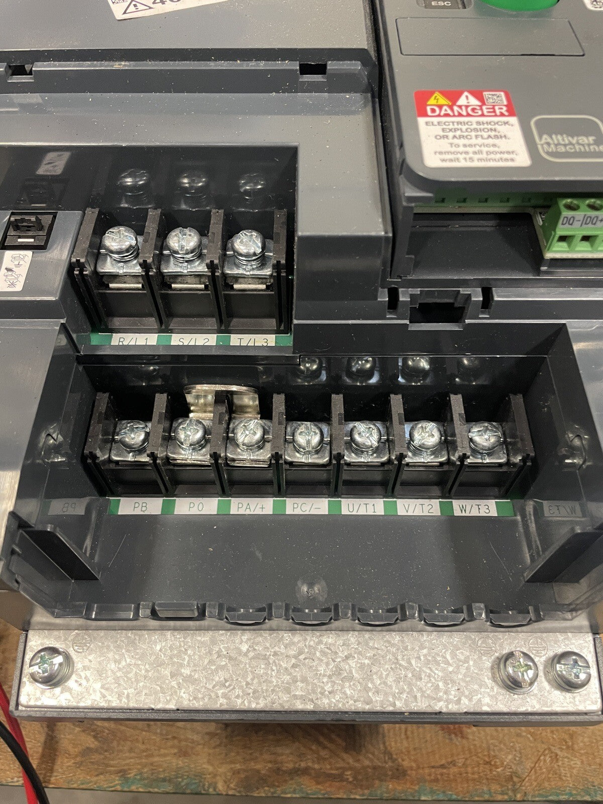 ATV320D11N4C  - Schneider Electric - Altivar 320 11kW 380..500V  3-phase 15HP@2a