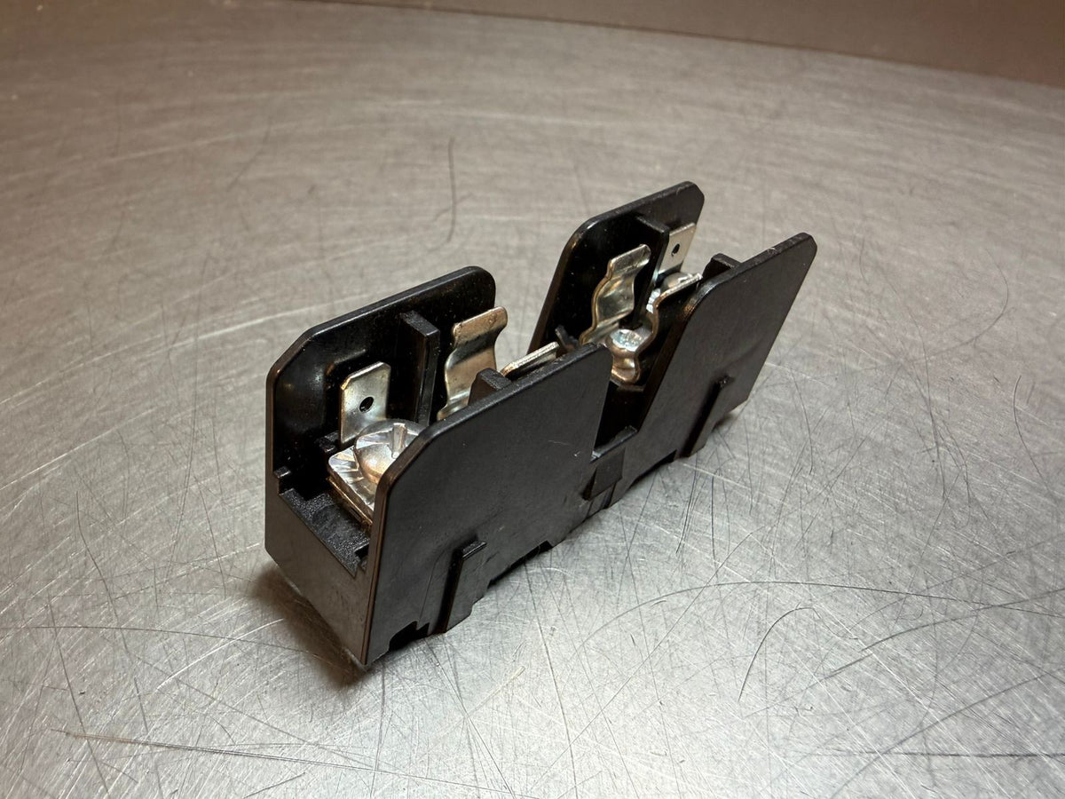 Bussmann BCCMM603-3PQ Fuse Holder 600V-30A 10-18Awg                (7.3.2)