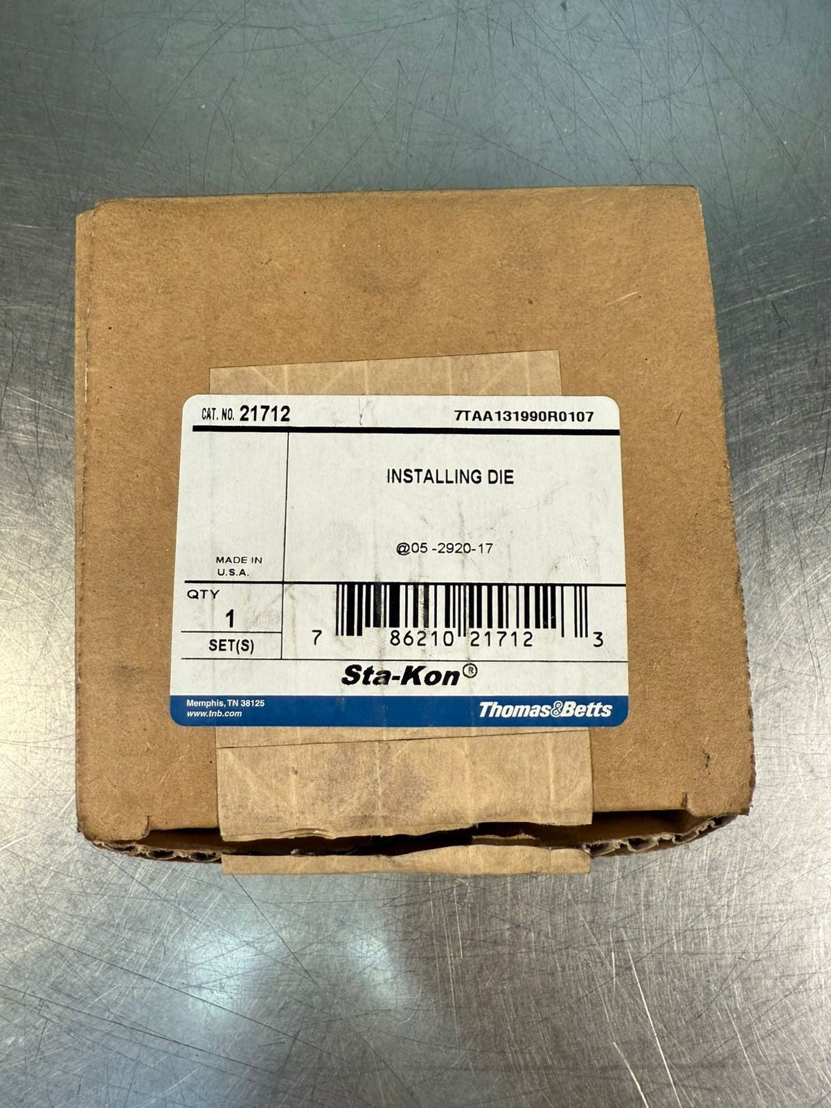 ABB THOMAS & BETTS 21712 / 21712 (BRAND NEW)      (5.4.1)