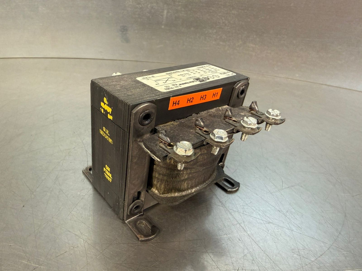 Cutler-Hammer C0100C2A Control Transformer 50/60 Hz                (9.3.3)