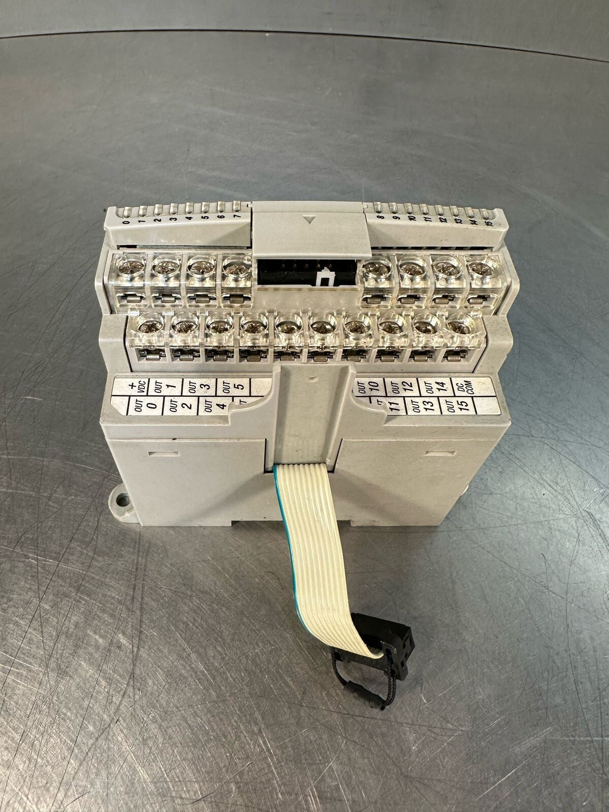 Allen Bradley 1762-OB16 /A  REV C Source Output 16 Pt 24VDC (5.3.5)