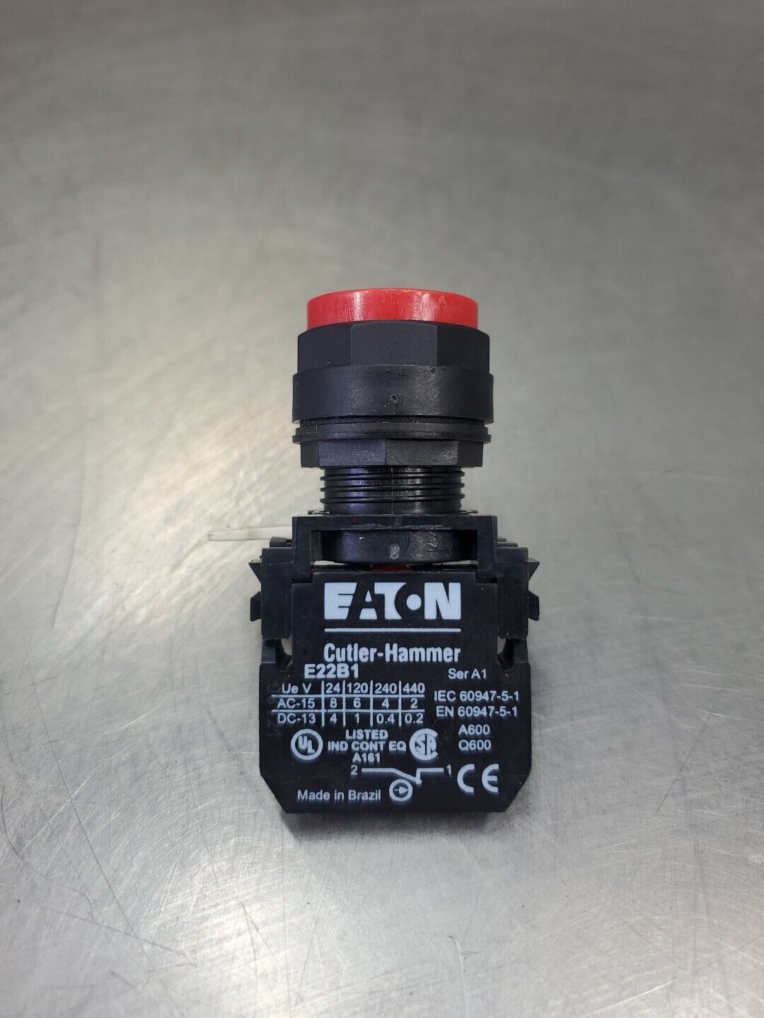 Cutler-Hammer E22B1 Ser A1 Contact Block Selector Switch,  Red.             4D-3