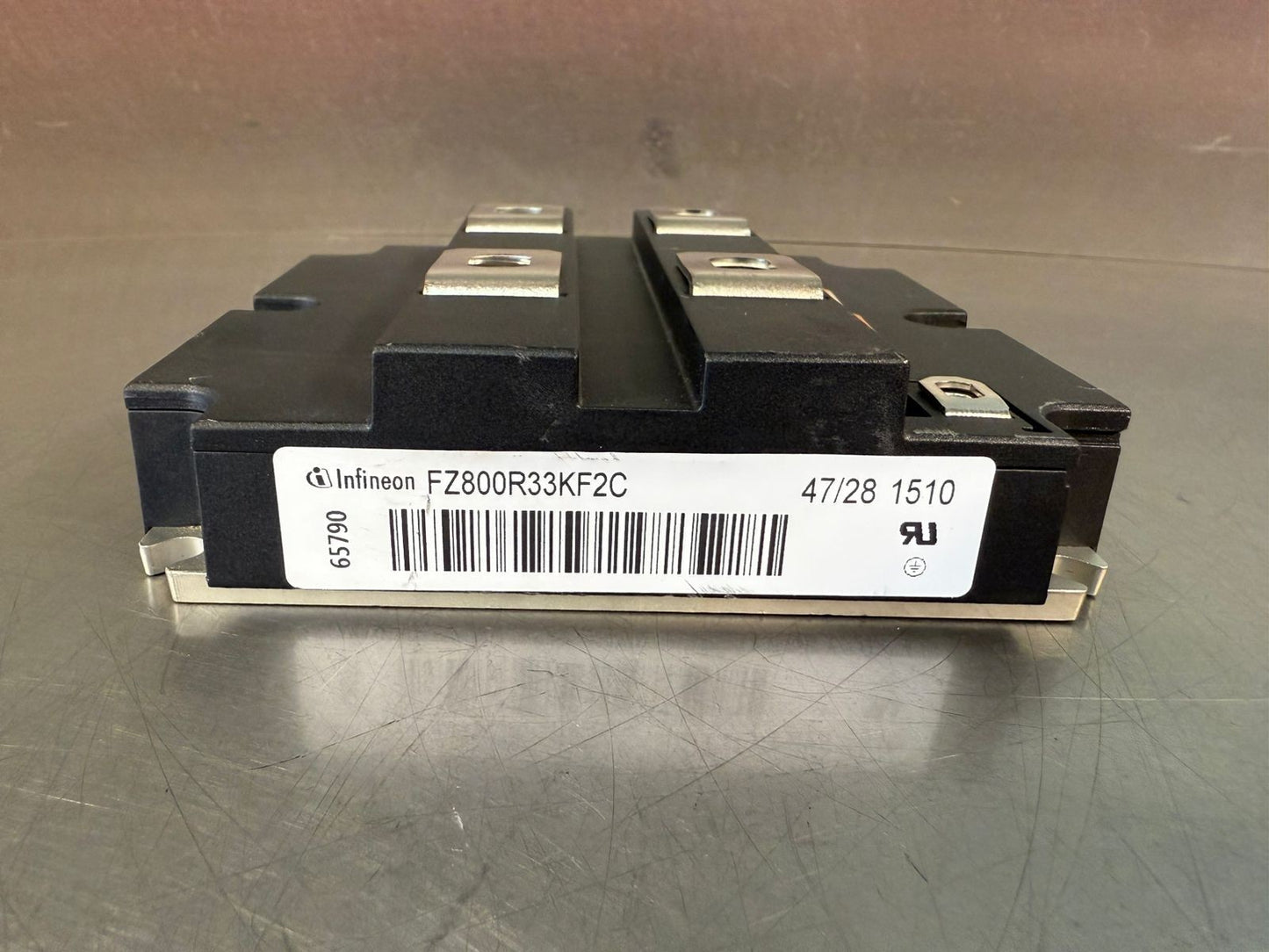 Infineon FZ800R33KF2C Power Module           (1.5.5)