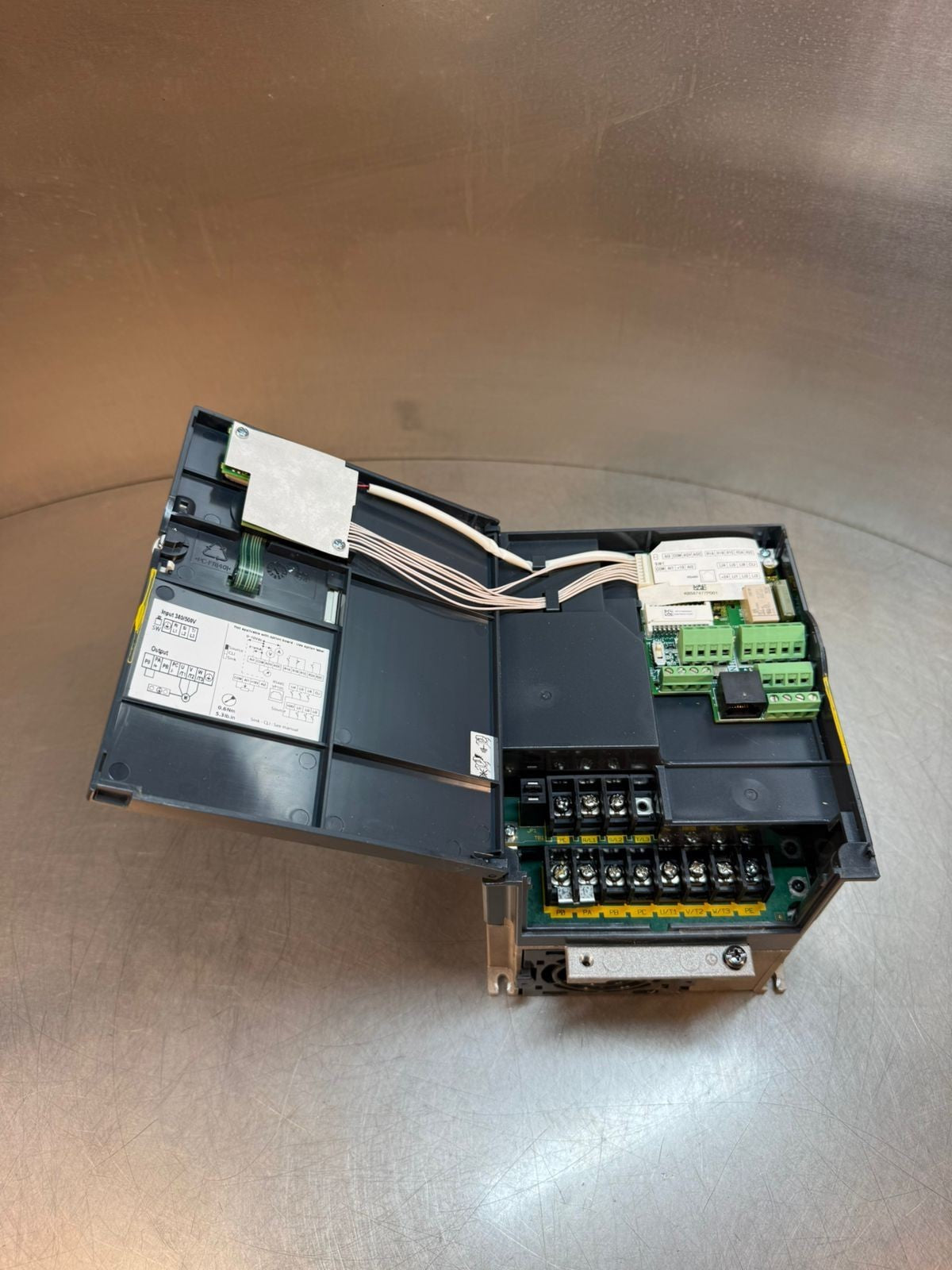 Schneider Electric ATV312HU22N4 Altivar 2.2KW 3HP 380-500V (3.3.2)