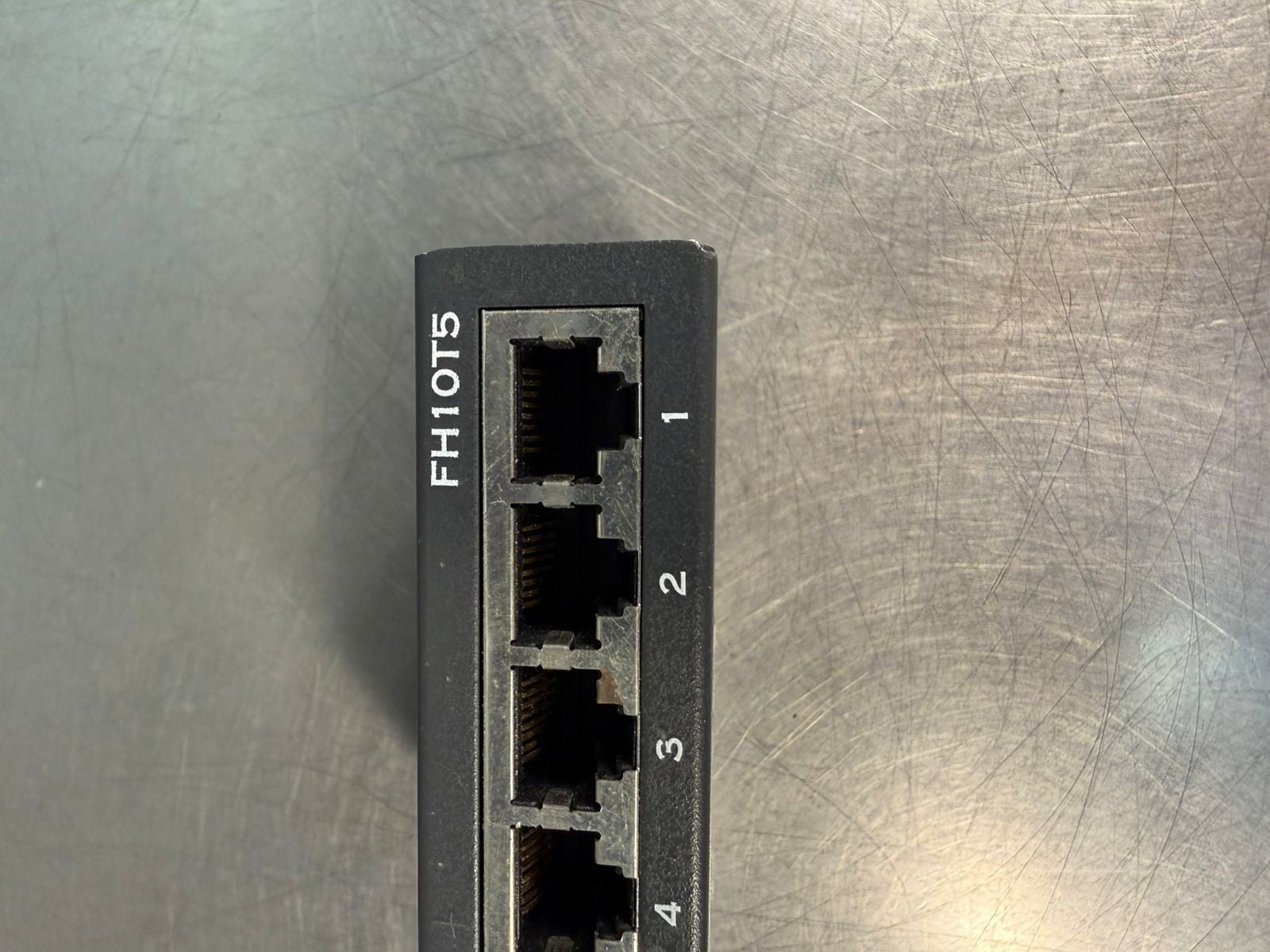 Asante FH10T5 FriendlyNet 5-Port Ethernet Network Hub FH10T5 (4.1.4)