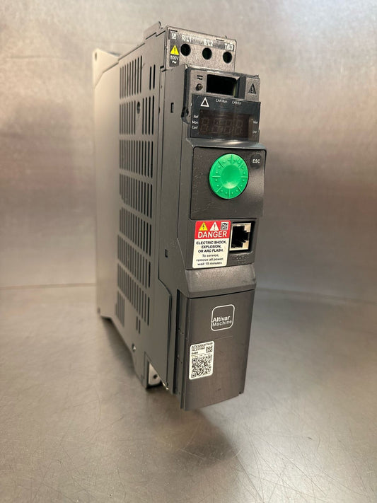 Schneider Electric Altivar 320 ATV320U07N4B 0.75kW-1HP (8.3.2)