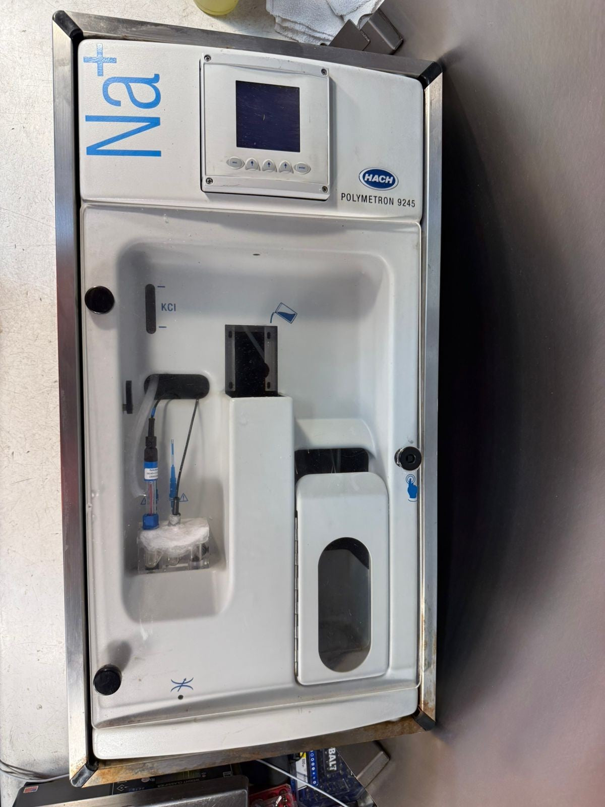 Hach Polymetron 9245 (Z_09245=A=0101) 100-240V 50-60Hz 80Va (12.6.6)