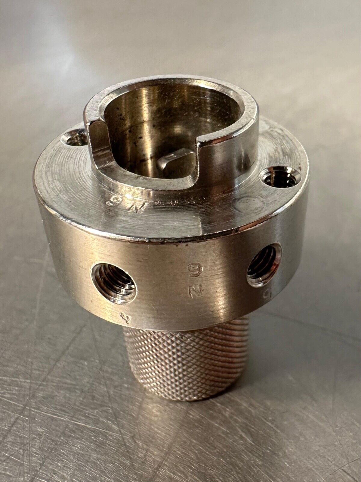 Vici 07U-0947v  Stainless Steal Valve (4D-42)