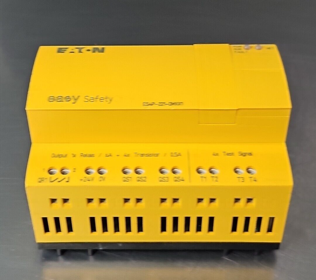Eaton ES4P-221-DMXX1 easy safety control relay DC 24V    (BIN3.4.5)