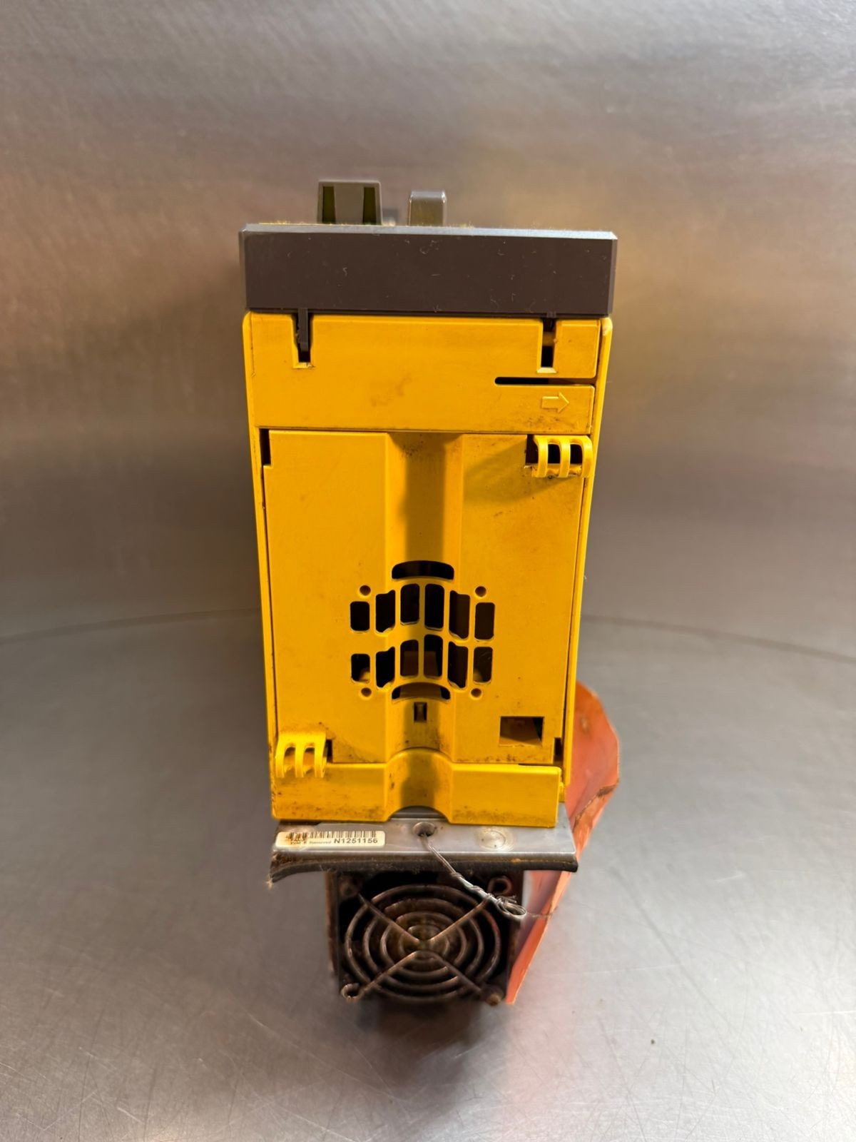 Fanuc  A06b-6110-H015R  Servo Amplifier A06b-6110-H015  B-63282   (12.4.1)