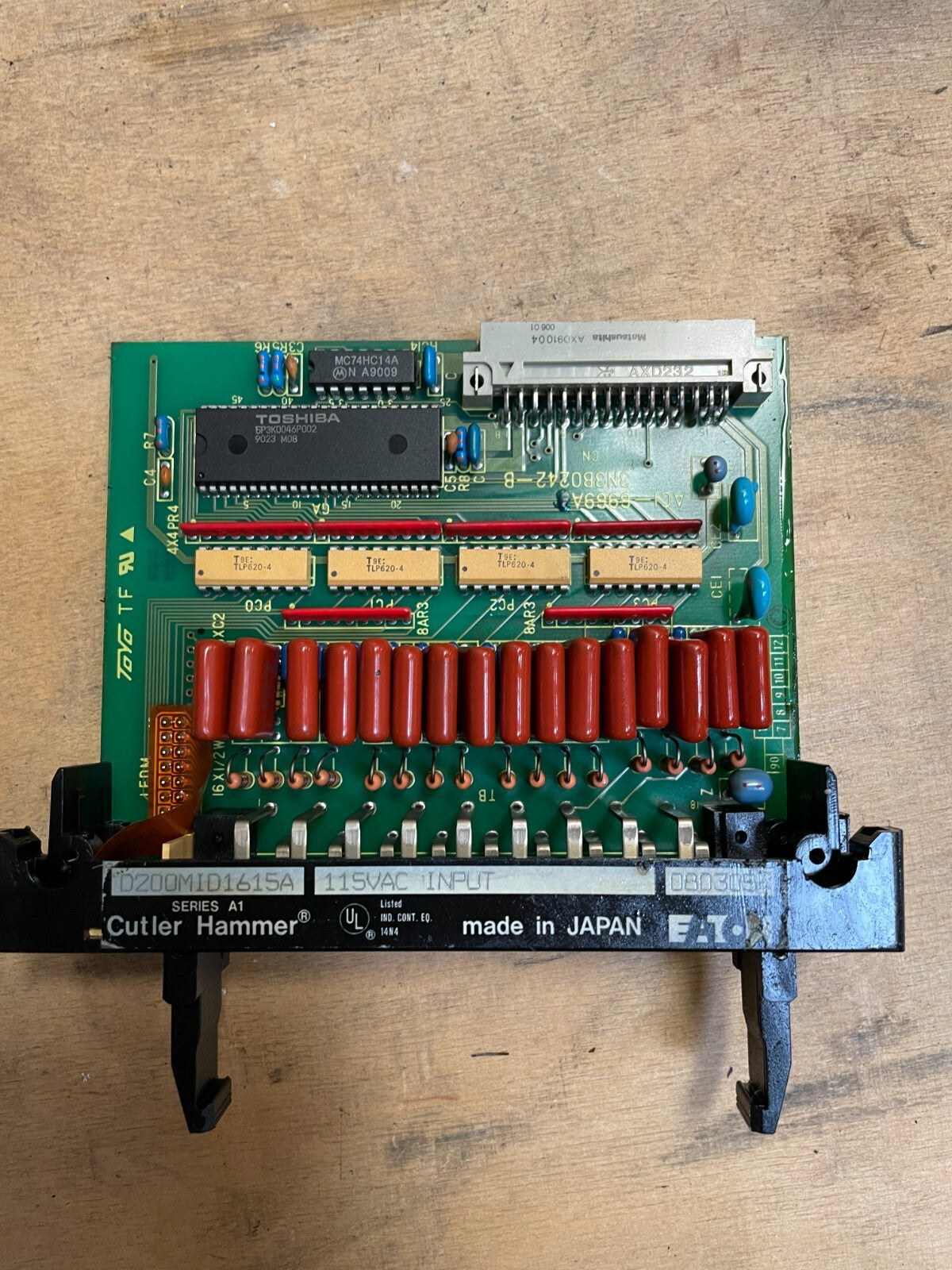 Eaton Cutler Hammer D200MOD1615A Series A1 240VAC Input PLC Module