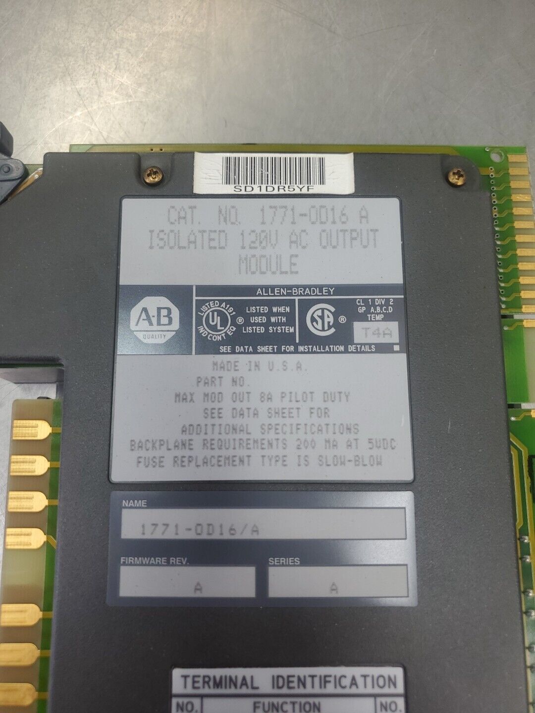 ALLEN BRADLEY 1771-OD16 SER A ISOLATED 120V AC OUTPUT MODULE.              3D-38