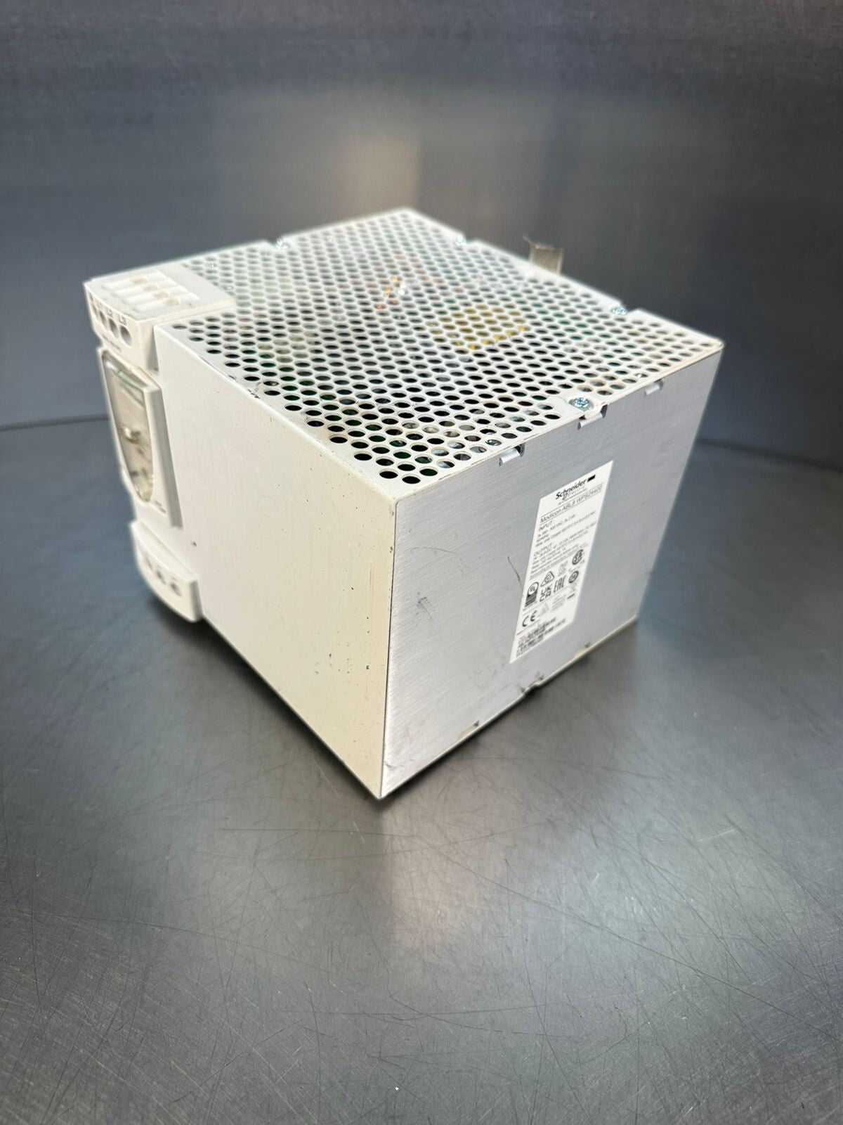 Schneider ABL8WPS24400 40A 24VDC ABL8-WPS24400 24Vdc 40A           (8.4.6)