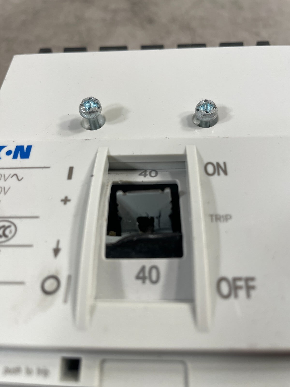 Eaton NZM1 Triple Pole 480 VAC 50kA Motor Protection Circuit Breaker @3.3.5