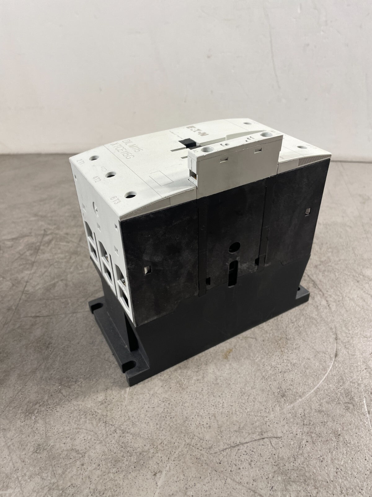 Eaton Dil M115 XTCE115G 24VDC coil 3 PHASE 50HP/230V 100HP/460V CONTACT @3.3.5