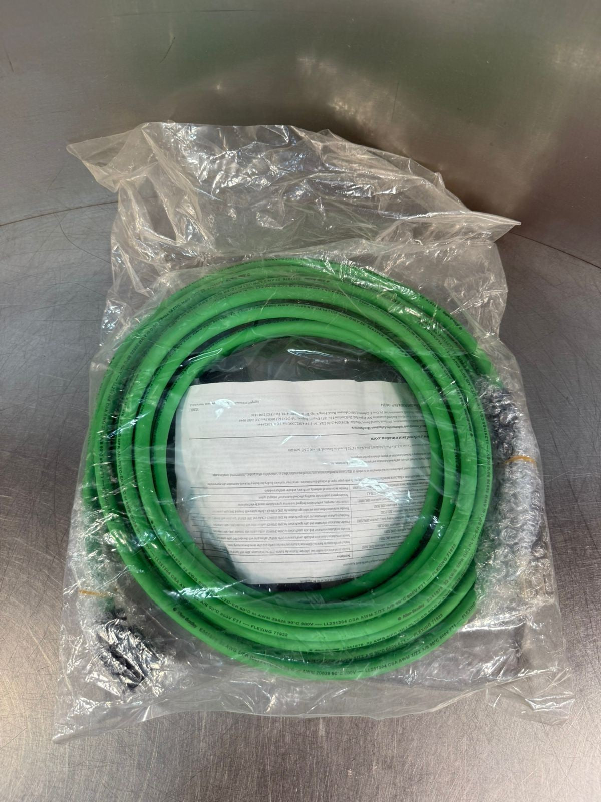 Ab 2090-CFBM7DD-CEAF09 /A Cable Kinetix 9m 22 Awg                  (4.6.1)