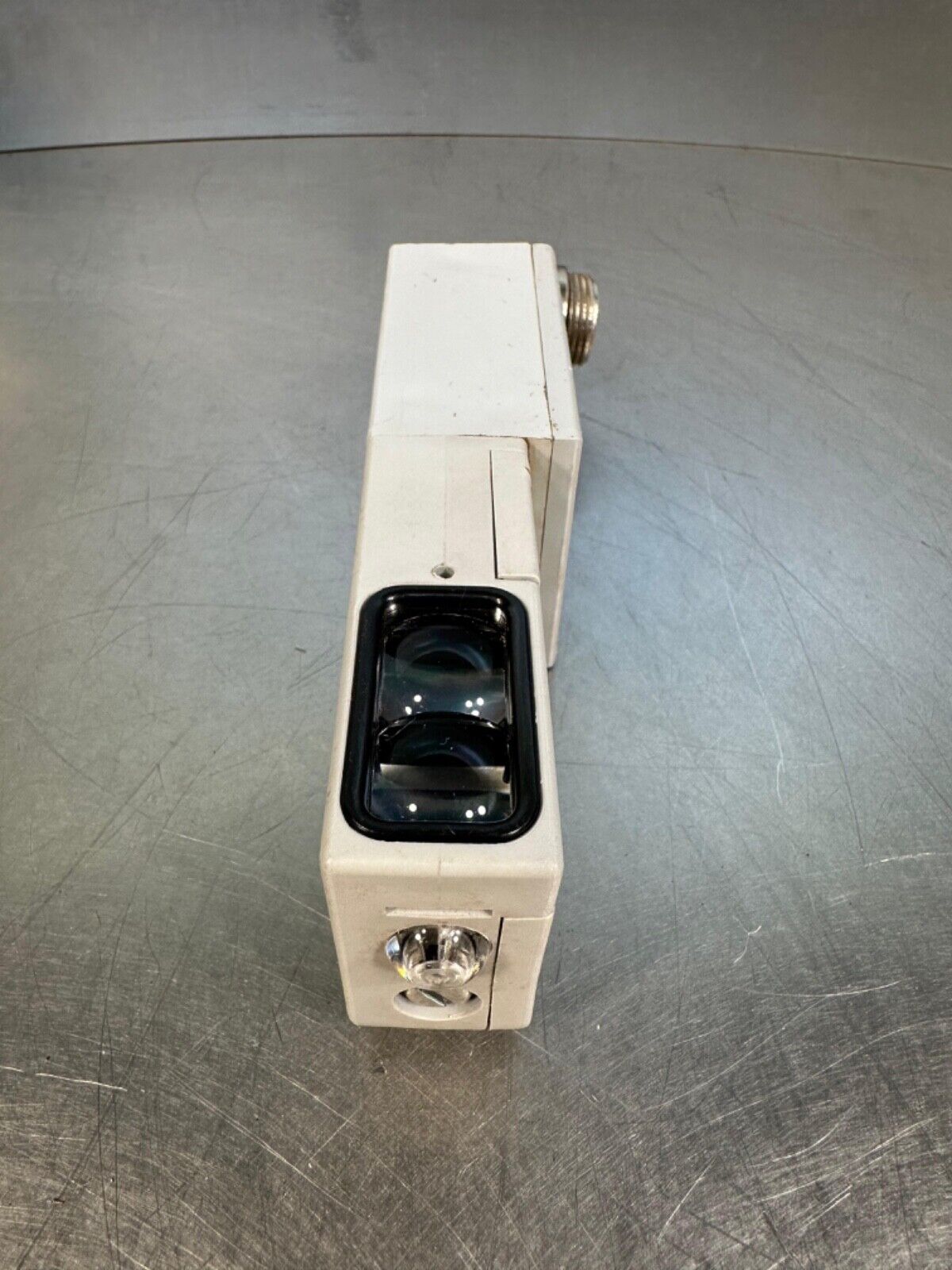 Allen Bradley 42LRC-5010 + 42LTB-5000 Base + Photoswitch (5D-14) )