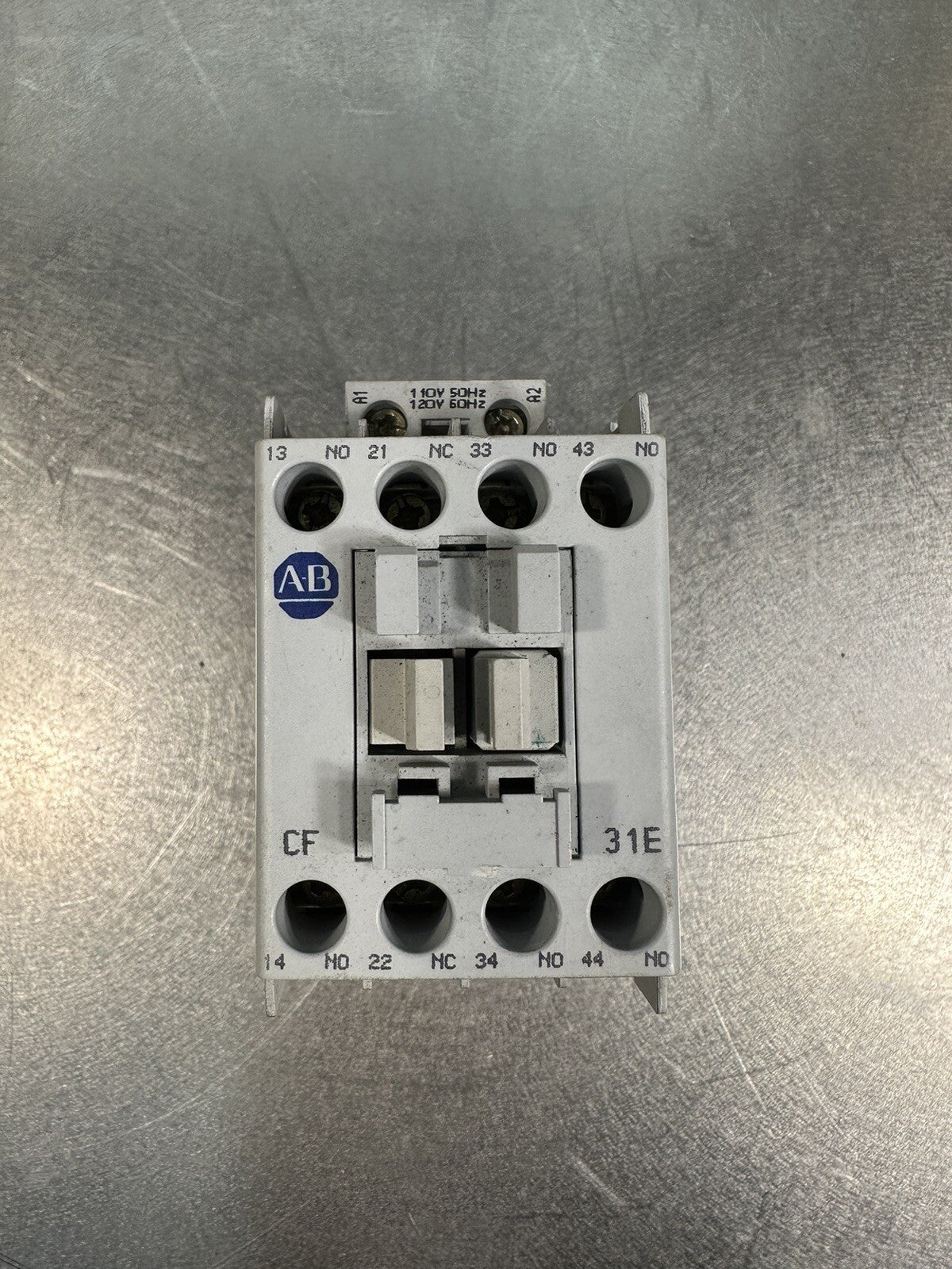 Allen-Bradley 700-CF310 Series A 600V AC. MAX (BIN-1.1.1)