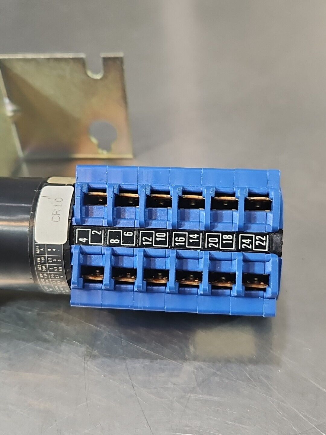 Kraus & Naimer CR10 Switch                                               loc4C17