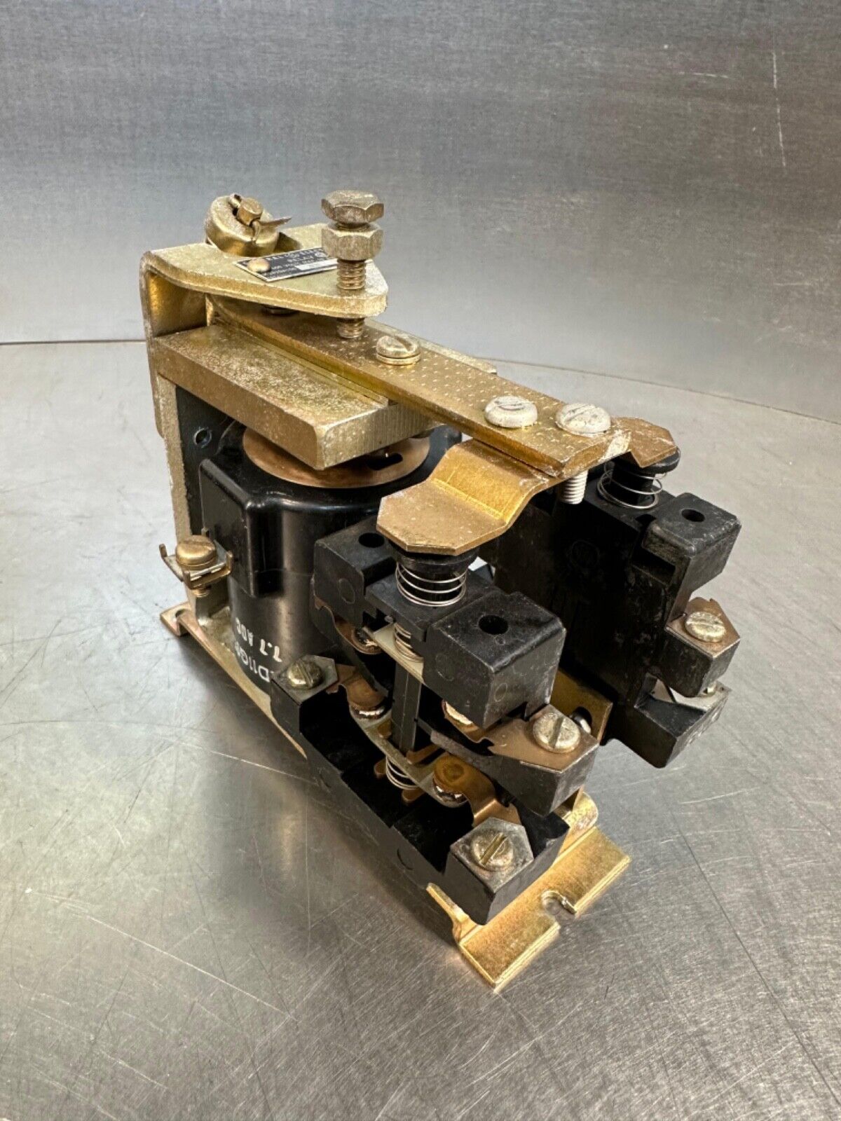 General Eletric Relay IC2820A100-BB 10Amp 600Volts / IC2820A100BB (4c-39)