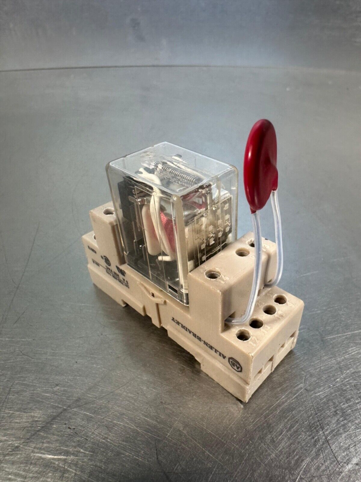 Allen-Bradley 700-HC14A1 Ser A Relay Coil  with 700-HN103 Ser.A (4D-25)