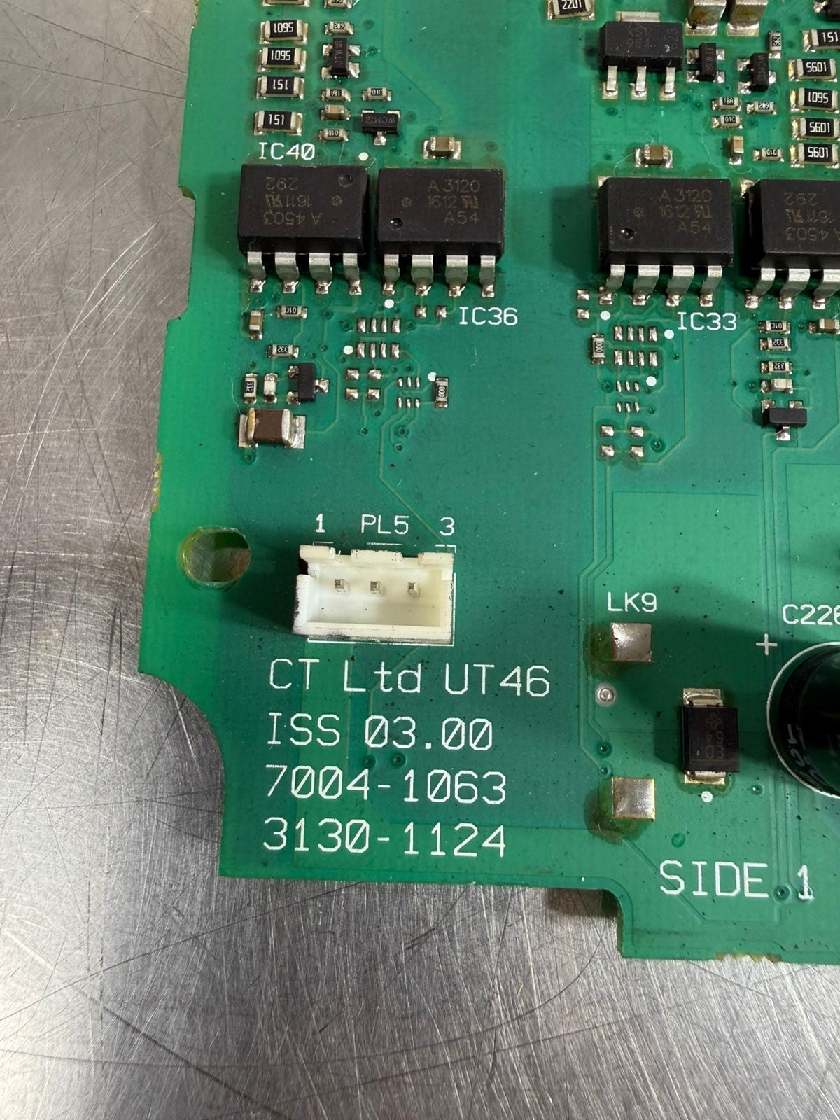 Ct Ltd UT46 ISS 03.00 7004-1063 3130-1124 Inverter Board           (9.3.2)