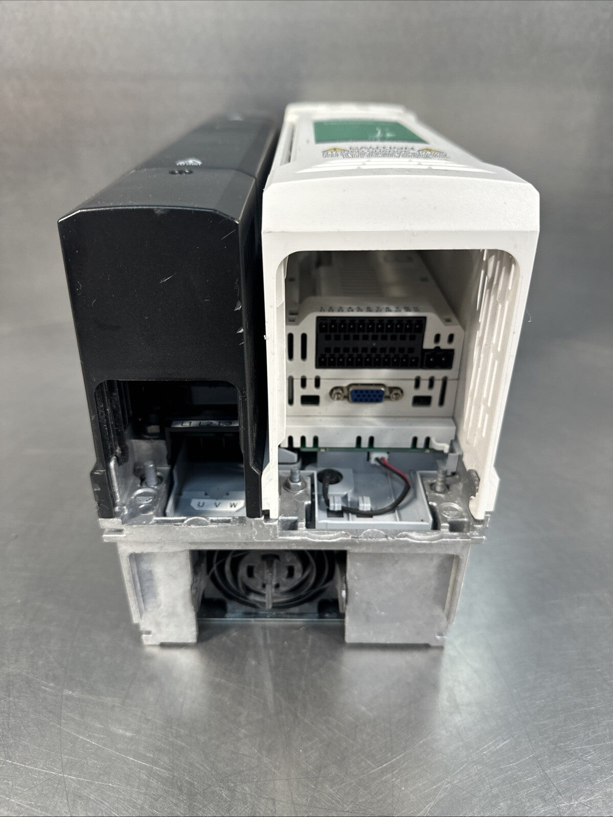 Emerson Control Techniques M701-054 00300 A 20HP    (5.5.4)