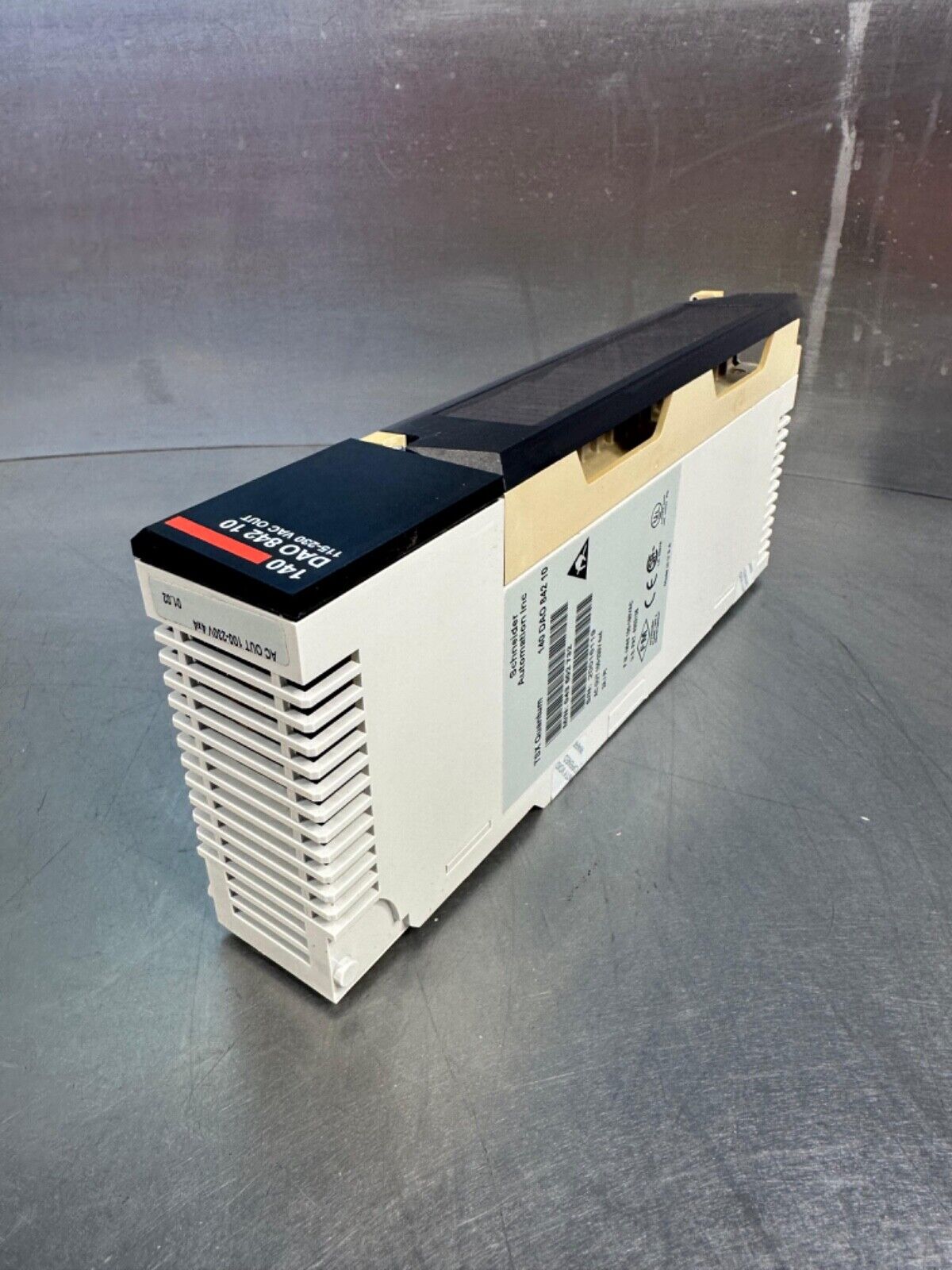 Schneider - 140 DAO84210 Output Module, 115-230VAC, (3B-29)