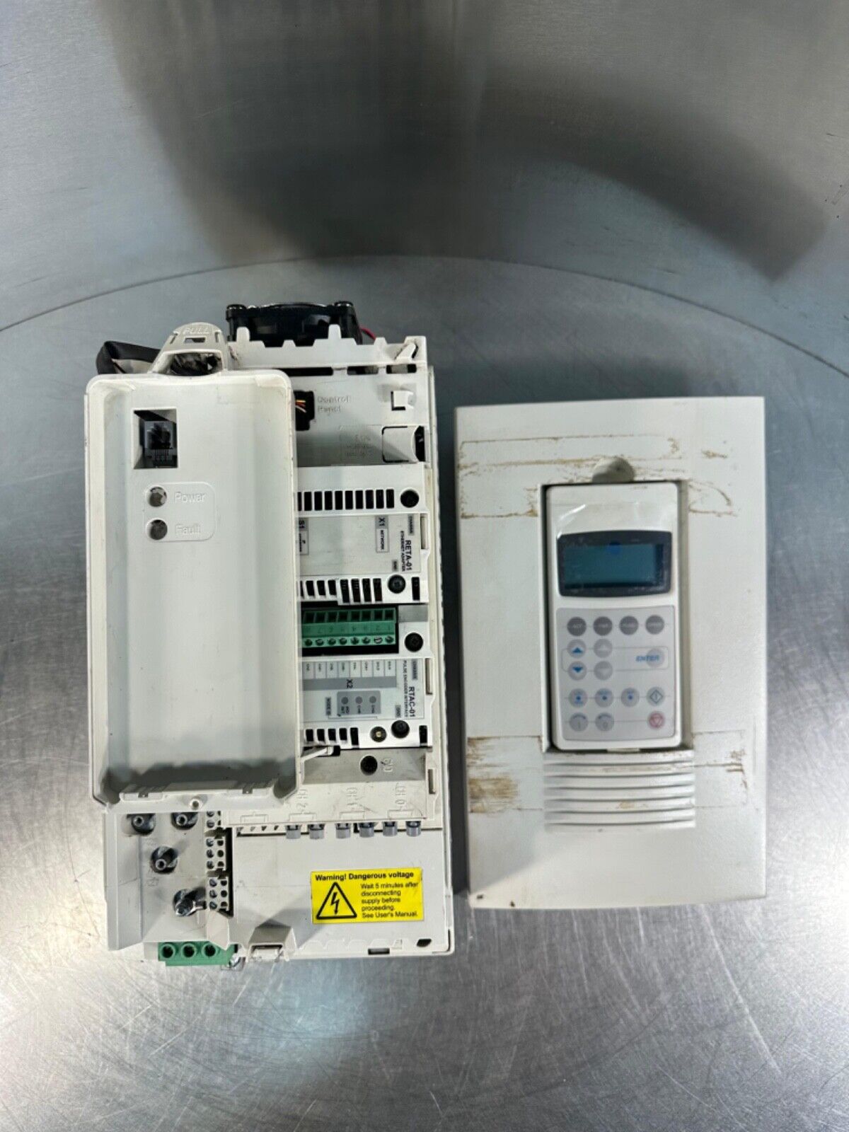 Abb Variable Frequency Drive indoor  ACS800-U1-0011-5-+P901 (1C-26)