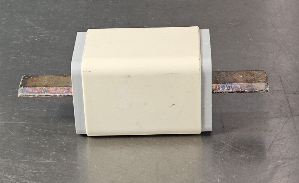 Siemens 3NA2 140 Fuse Link 200A                                           loc4D2