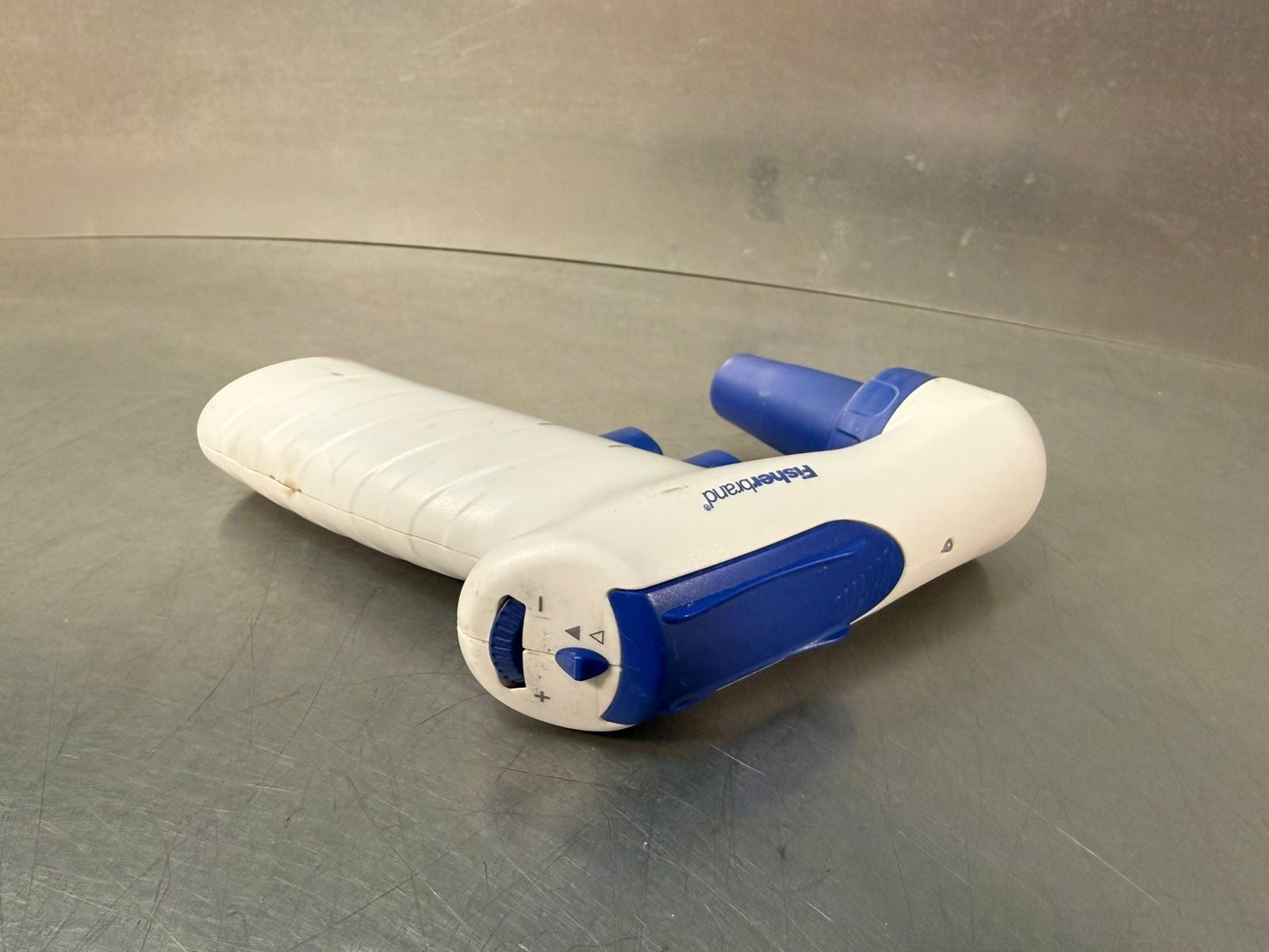 Fisherbrand FFB Motorized Pipet Controller                         (5.3.4)