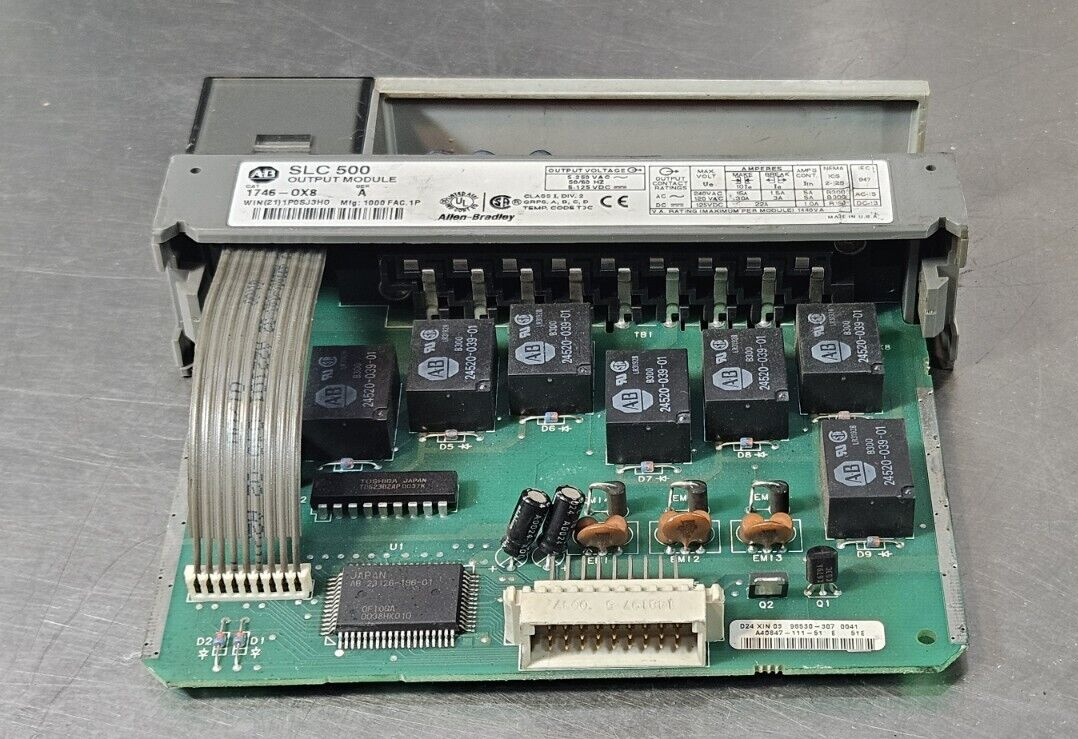 Allen Bradley 1746-0X8 SerA SLC500 Output Module                        (BIN733)