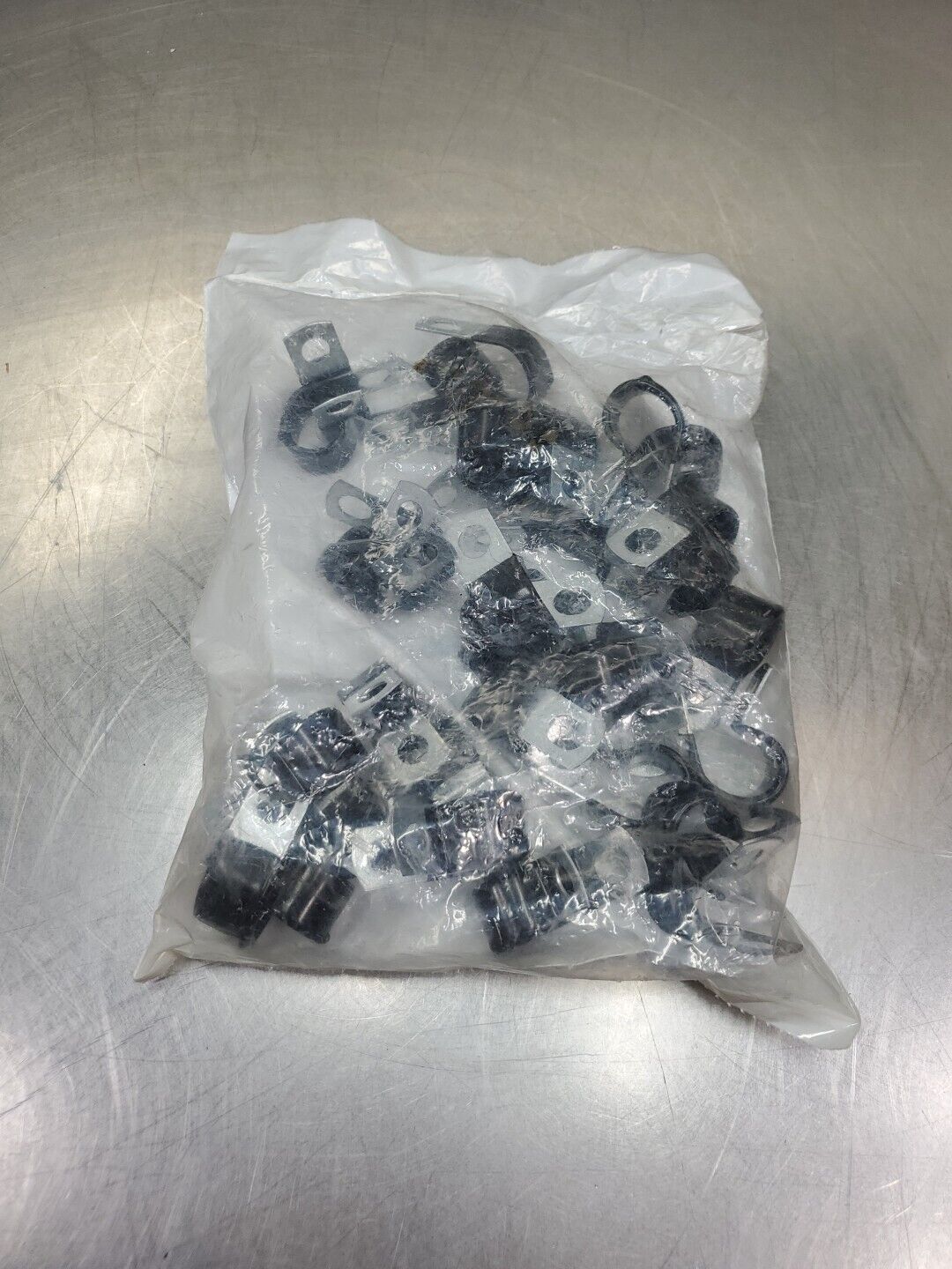 Simpson 1AZL4 Vinyl-Galvanized Steel Clamp, ¾" Med Duty Clamp, Lot of 33.     5D