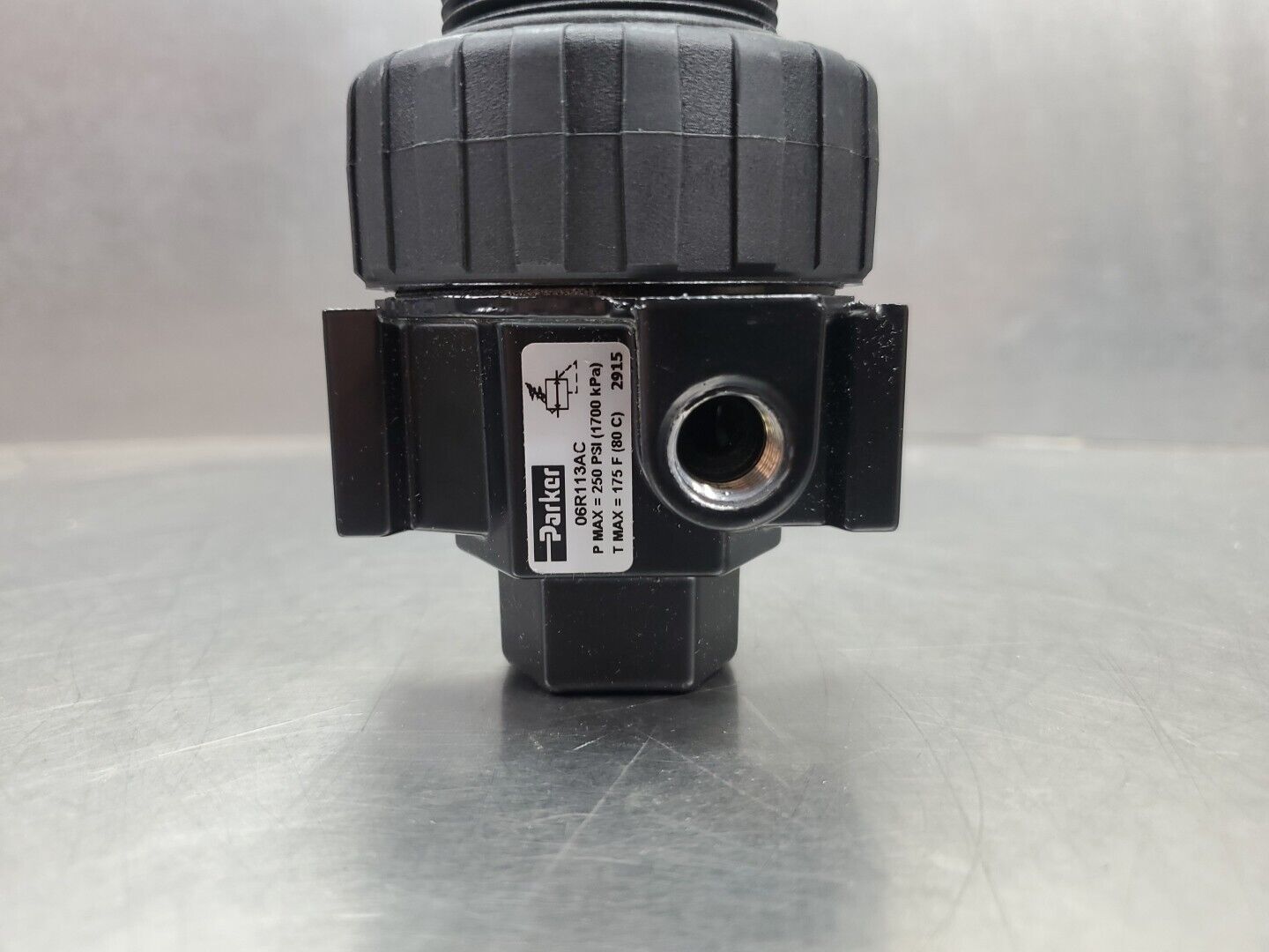 PARKER 06R113AC AIR PRESSURE REGULAtTOR.                                    6E-3