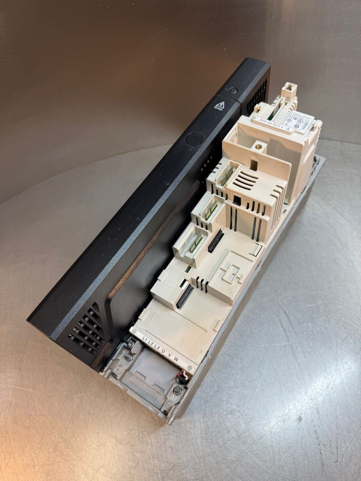 Nidec M700-044 00172A 7.5/11Kw 1945                 (2.6.1)