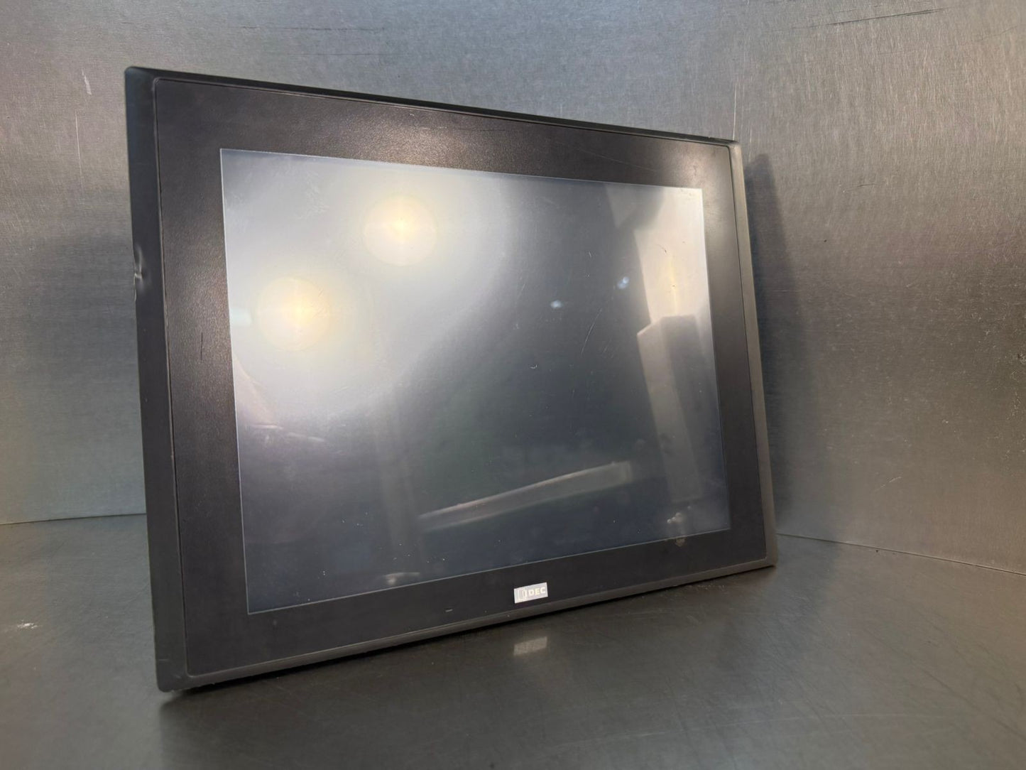 Idec HG4G-CJT22MF-B Touchscreen Operator Interface 24Vdc 27W Class2 (8.5.5)